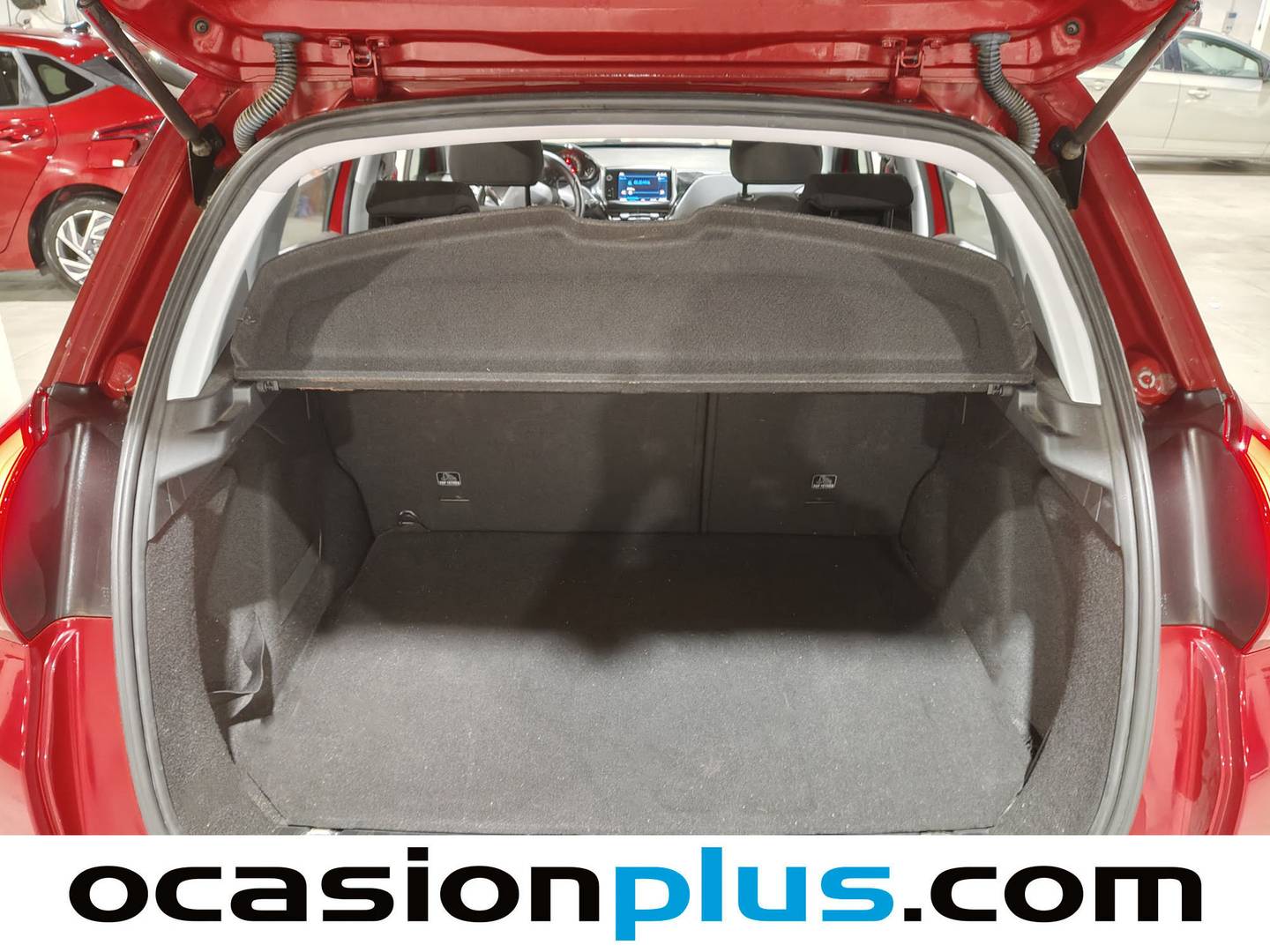 Foto Peugeot 2008 Peugeot 2008 PureTech Signature (82 CV)