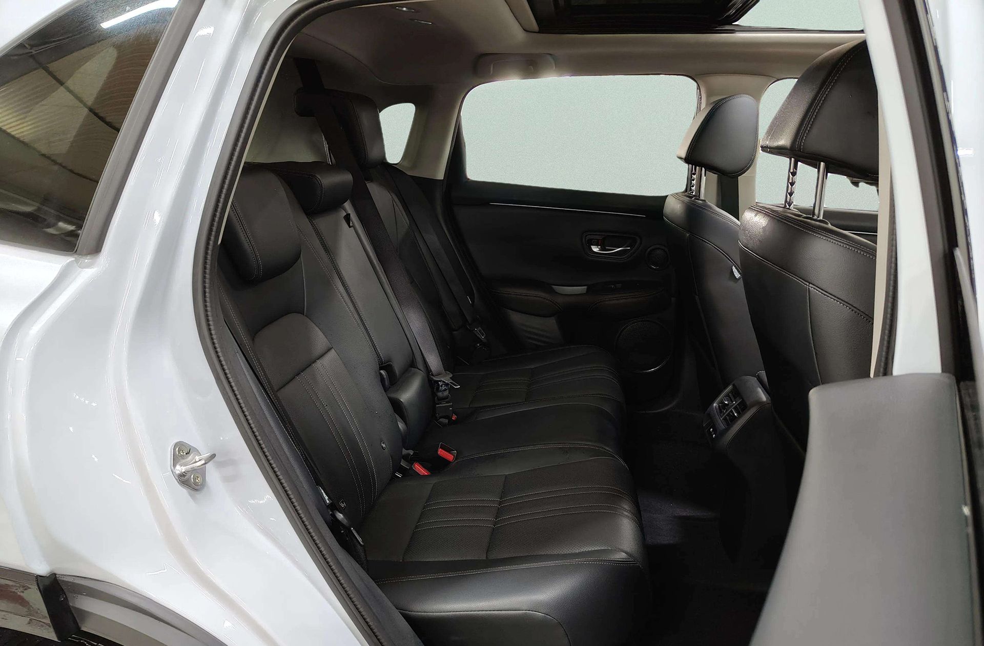 Honda ZR-V 2.0 i-MMD Advance CVT - foto 22