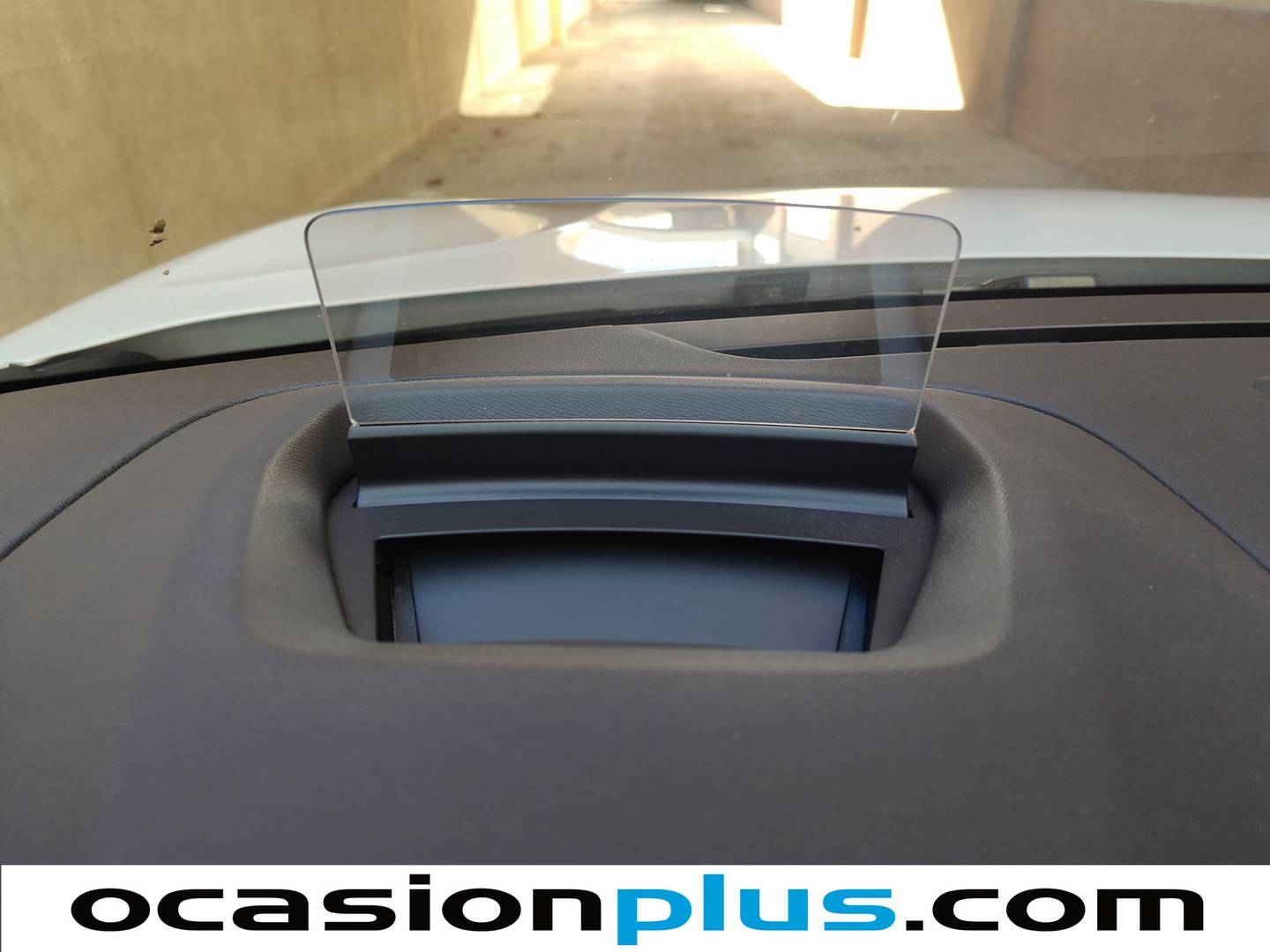 Foto Citroën ë-C4 Citroen ë-C4 eléctrico 50kWh Shine (136 CV)