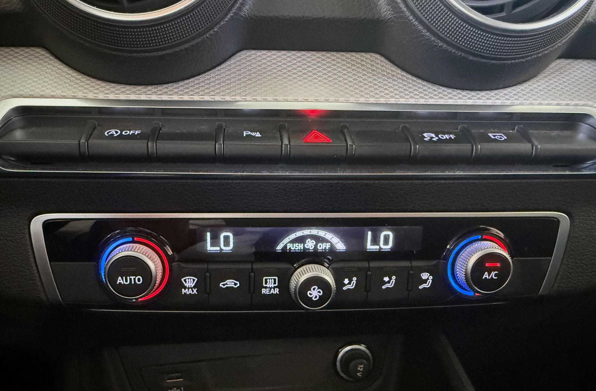 Audi Q2 Advanced 30 TFSI - foto 31
