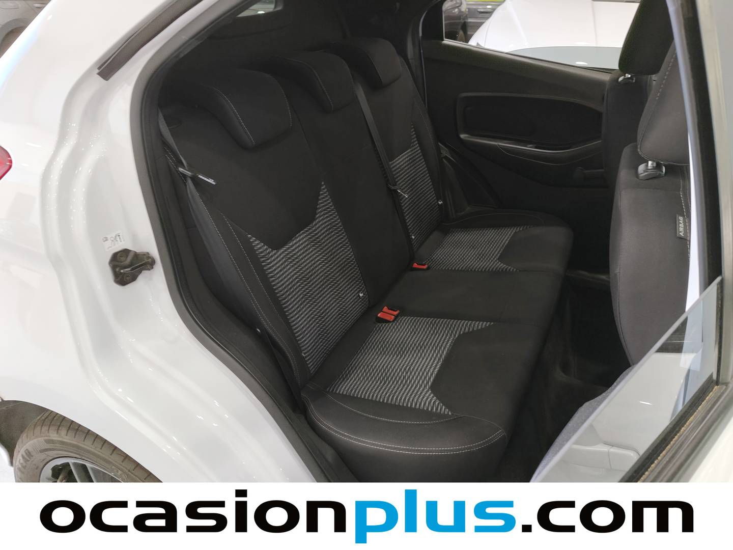Foto asientos traseros Ford Ka+ Ford Ka+ 1.2 Ti-VCT White Edition (85 CV)
