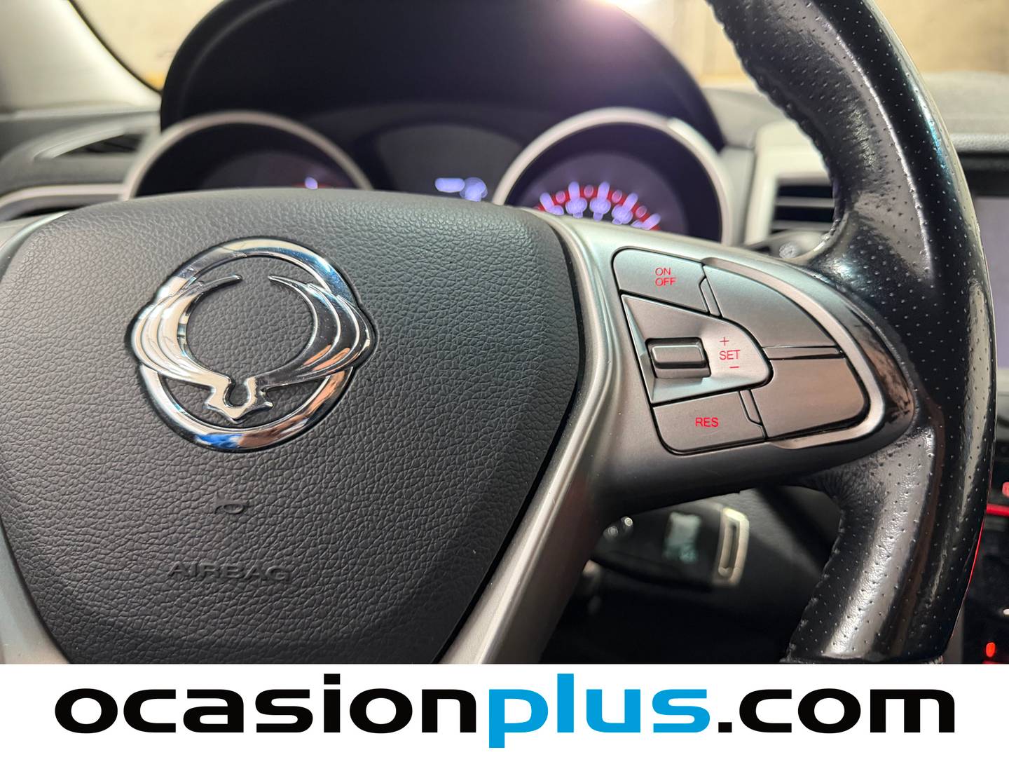 Foto SsangYong Tivoli Ssangyong Tivoli 1.6 D16T Limited Auto 4x2 (115 CV)