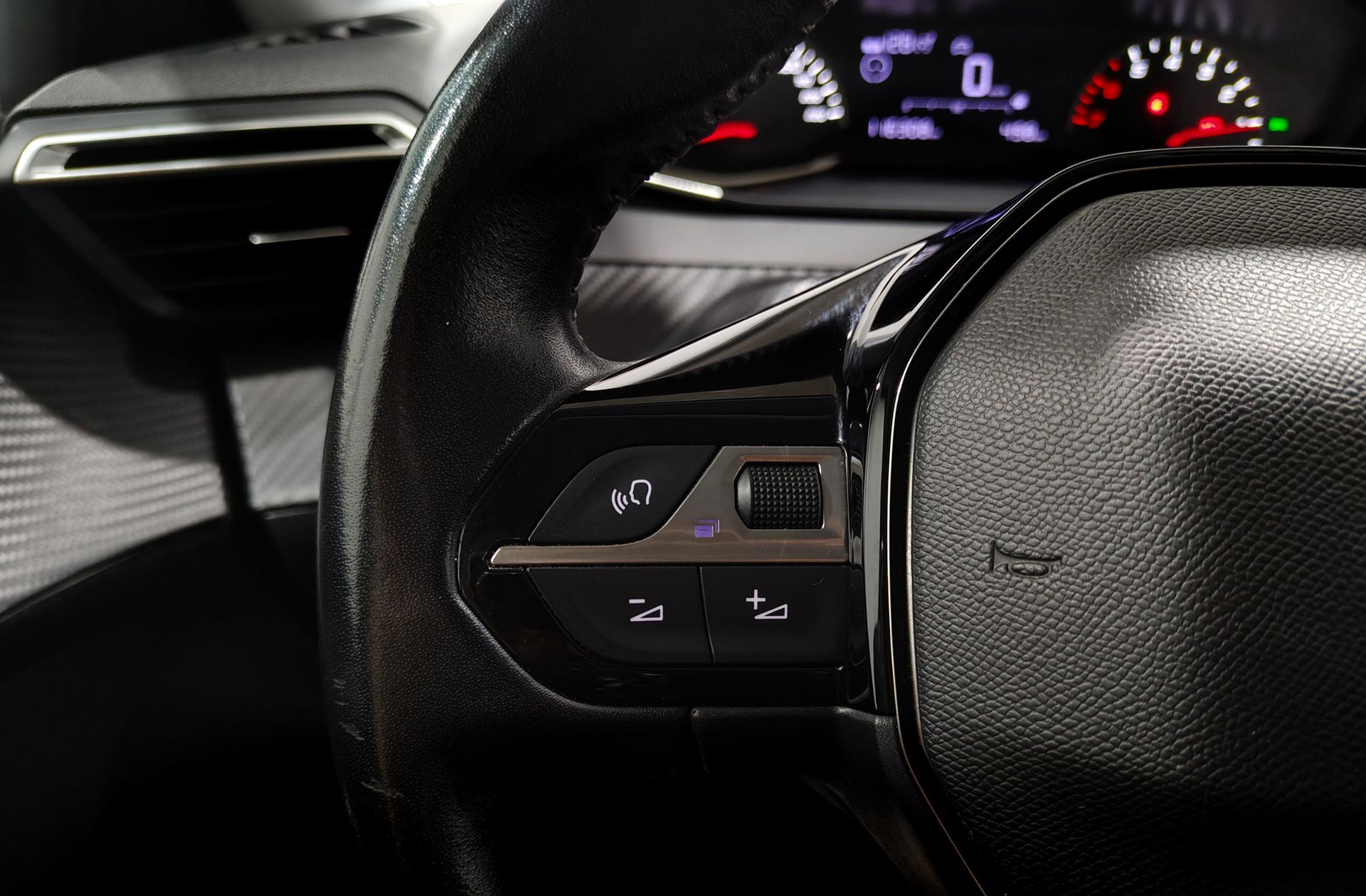 Peugeot 208 PureTech 75 Active - foto 27