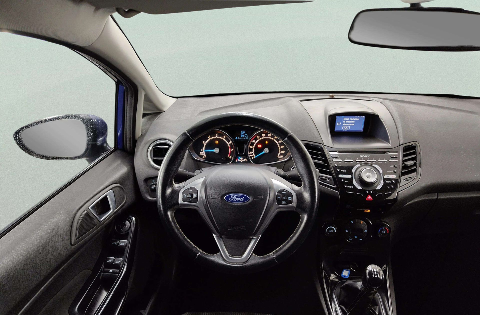 Ford Fiesta 1.0 EcoBoost Titanium - foto 22