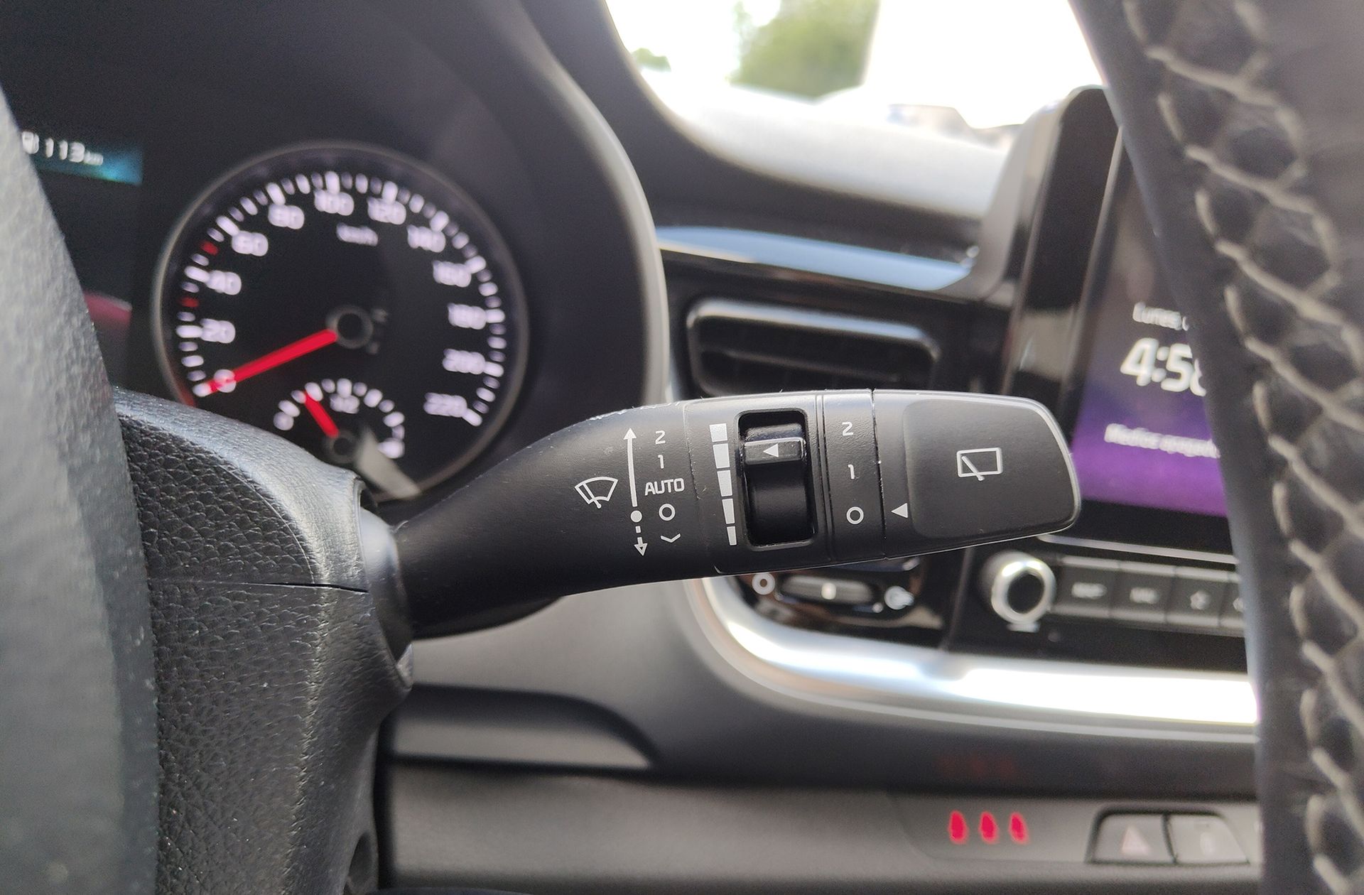 Kia Stonic 1.0 T-GDi MHEV Drive - foto 27