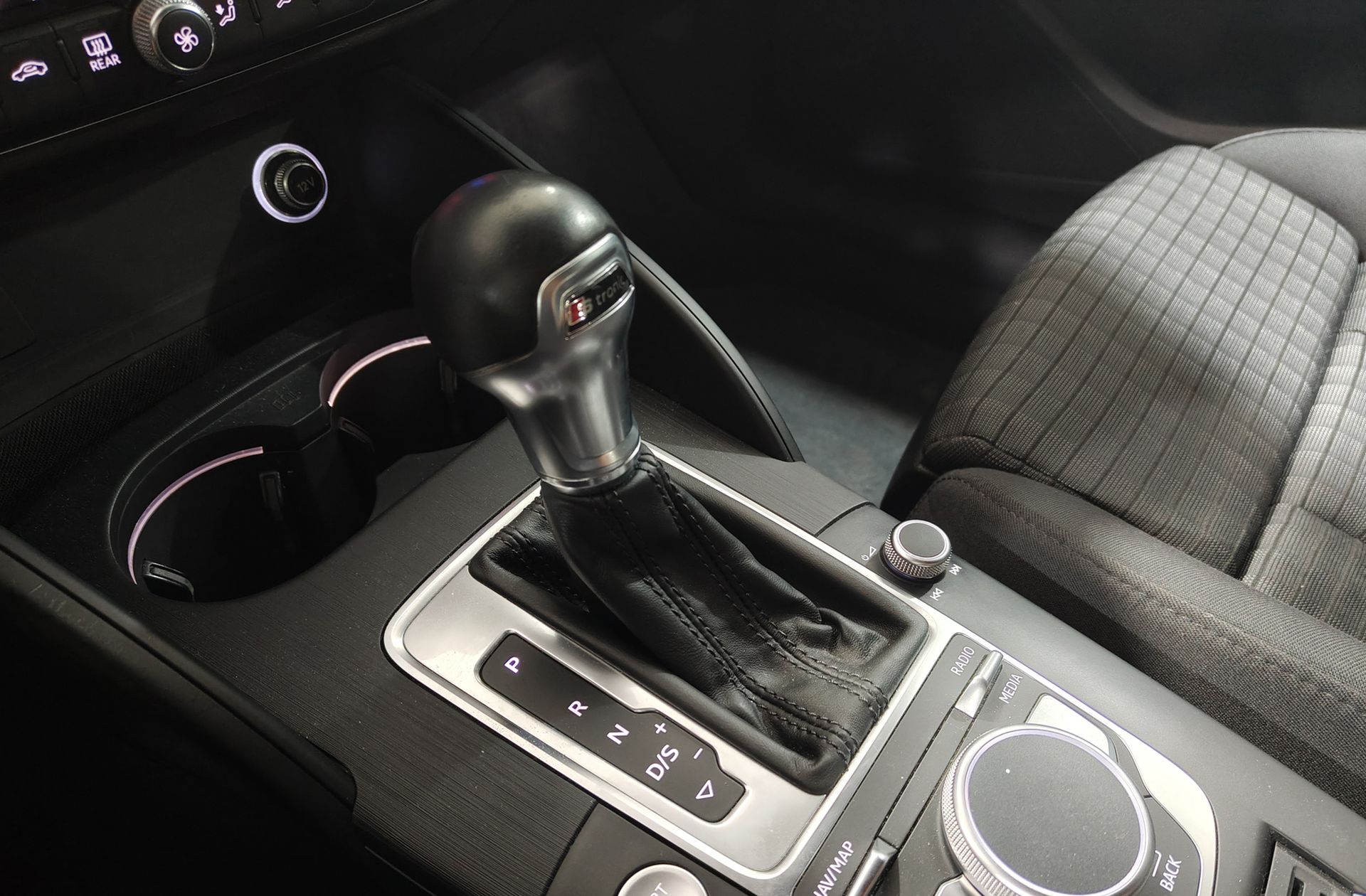 Audi A3 Sportback Black line 35 TFSI S tronic Pack S-LINE - foto 6