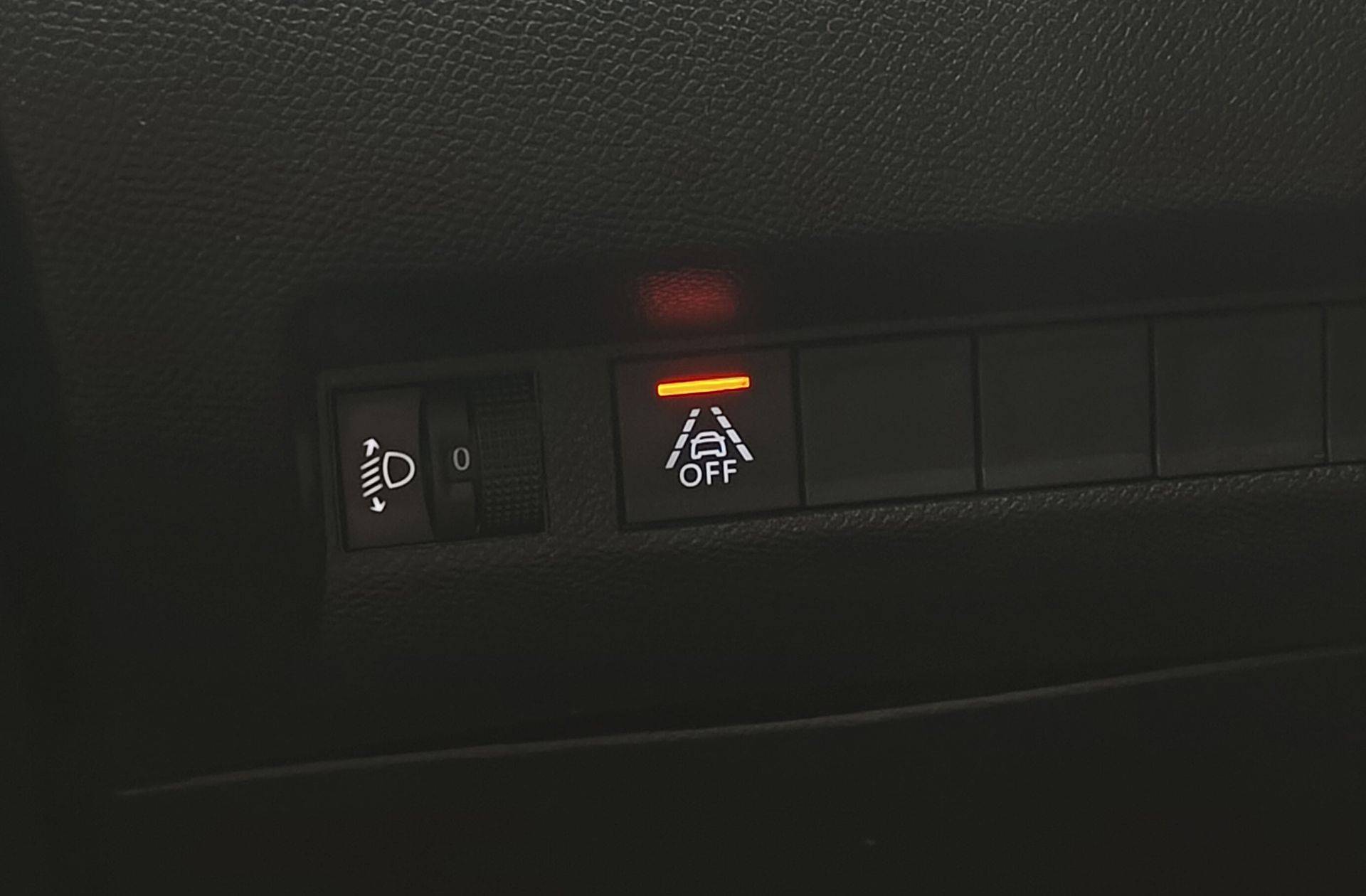 Peugeot 2008 PureTech 100 Active Pack - foto 23