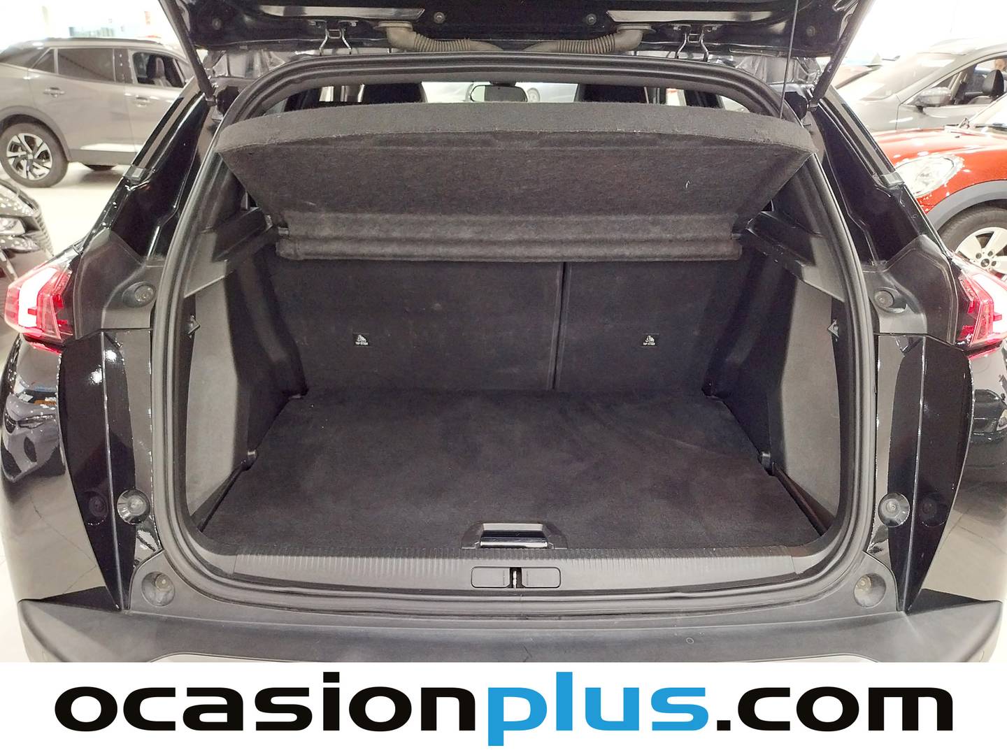 Foto Peugeot 2008 Peugeot 2008 PureTech 130 S&S Allure Pack (130 CV)