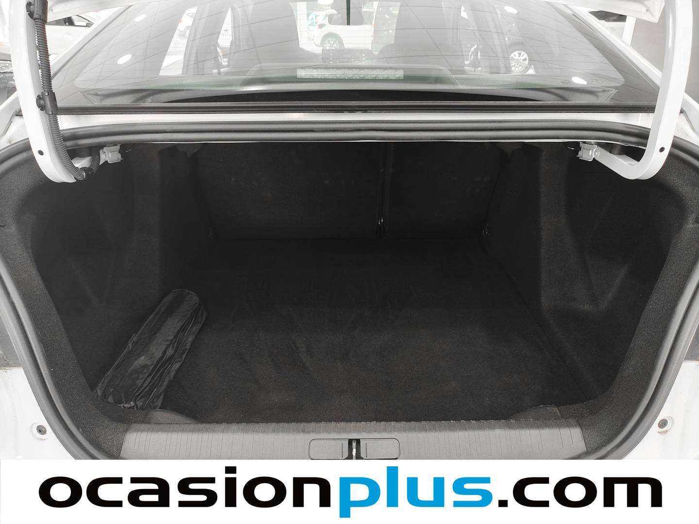 Foto Citroën C4 X Citroen C4 X PureTech 100 S&S 6v You (102 CV)