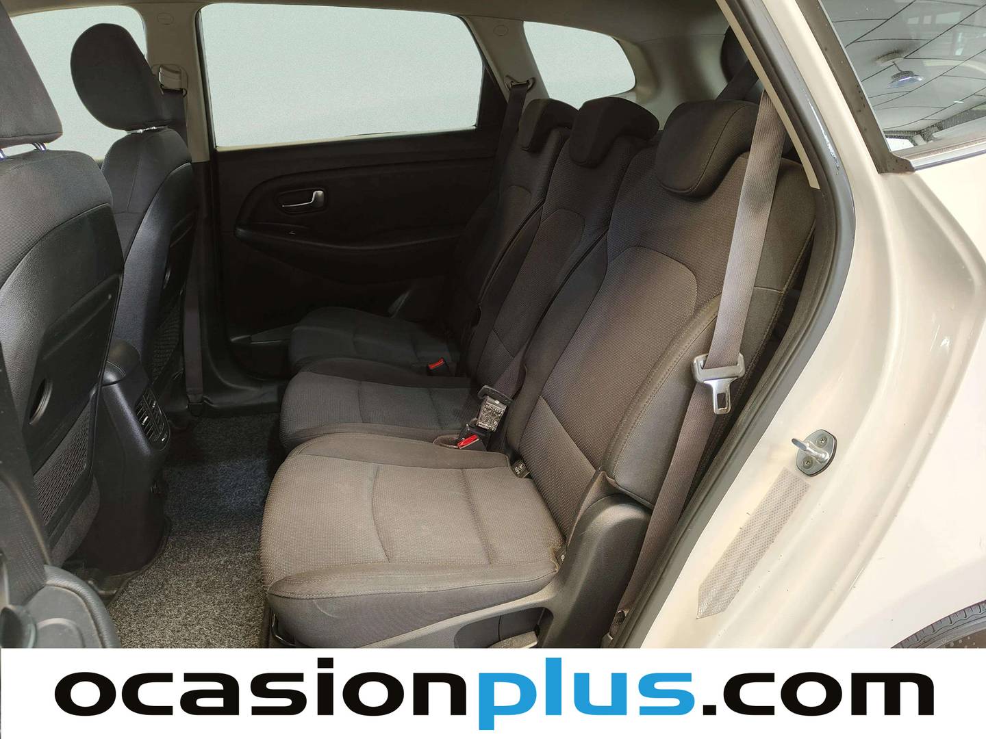 Foto asientos traseros KIA Carens KIA Carens 1.6 GDi Drive (135 CV)