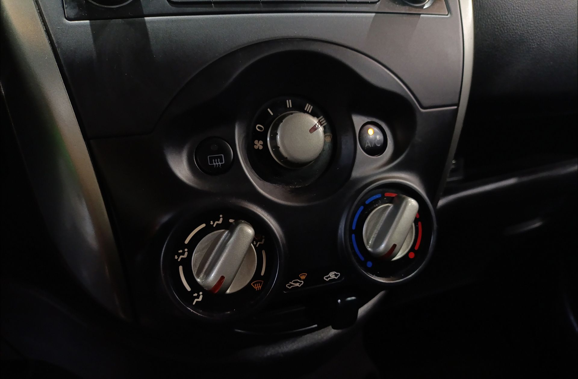 Nissan Micra 1.2G Naru Edition - foto 23