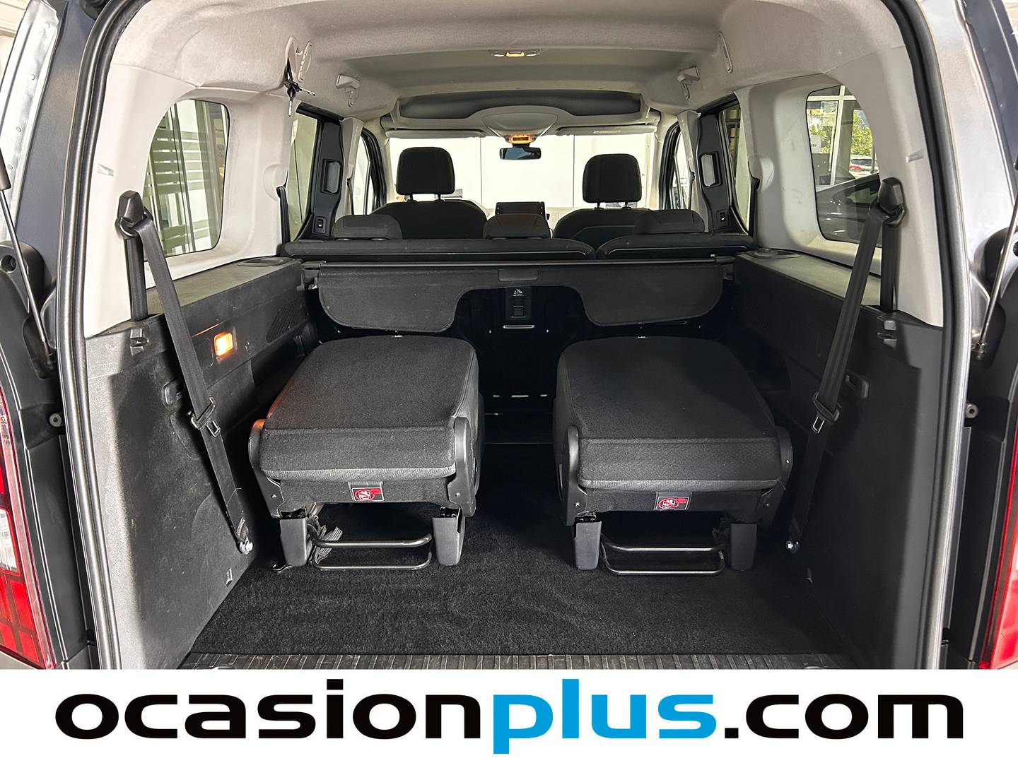 Foto Peugeot Rifter Peugeot Rifter BlueHDi 130 S&S Allure Long EAT8 (130 CV) 7 plazas siete plazas