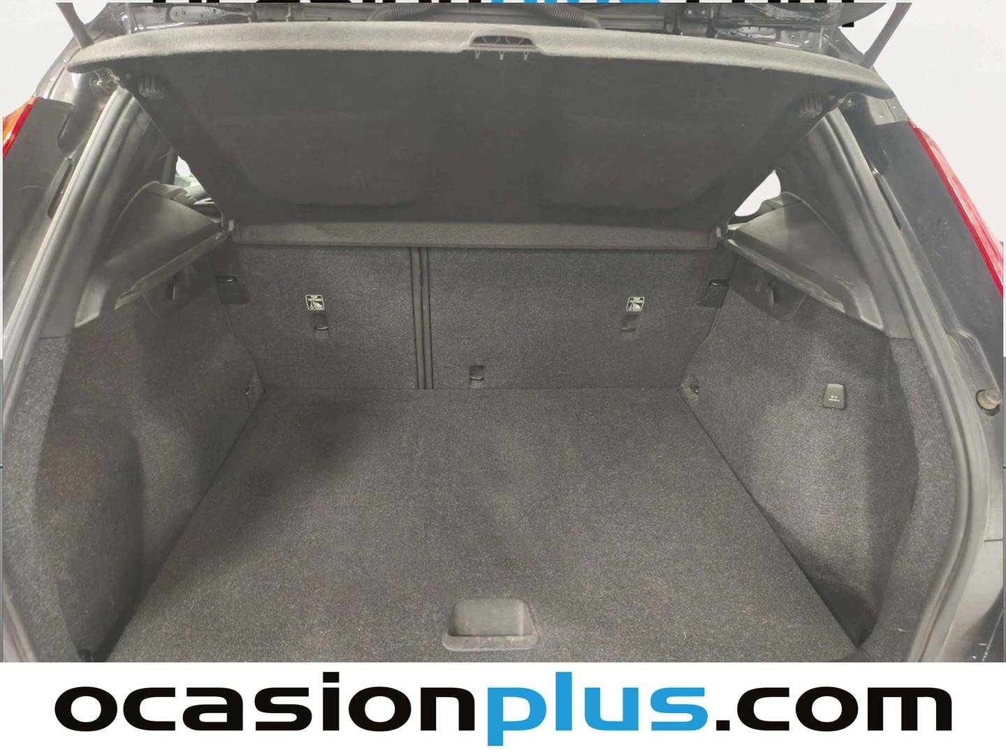 Foto Volvo XC40 Volvo XC40 T2 Momentum Core Auto (129 CV)