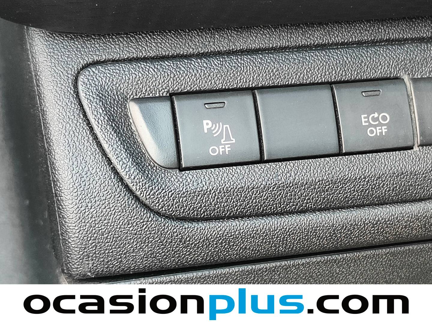 Equipamiento del Peugeot 2008 Peugeot 2008 BlueHDi 100 S&S Allure (100 CV)