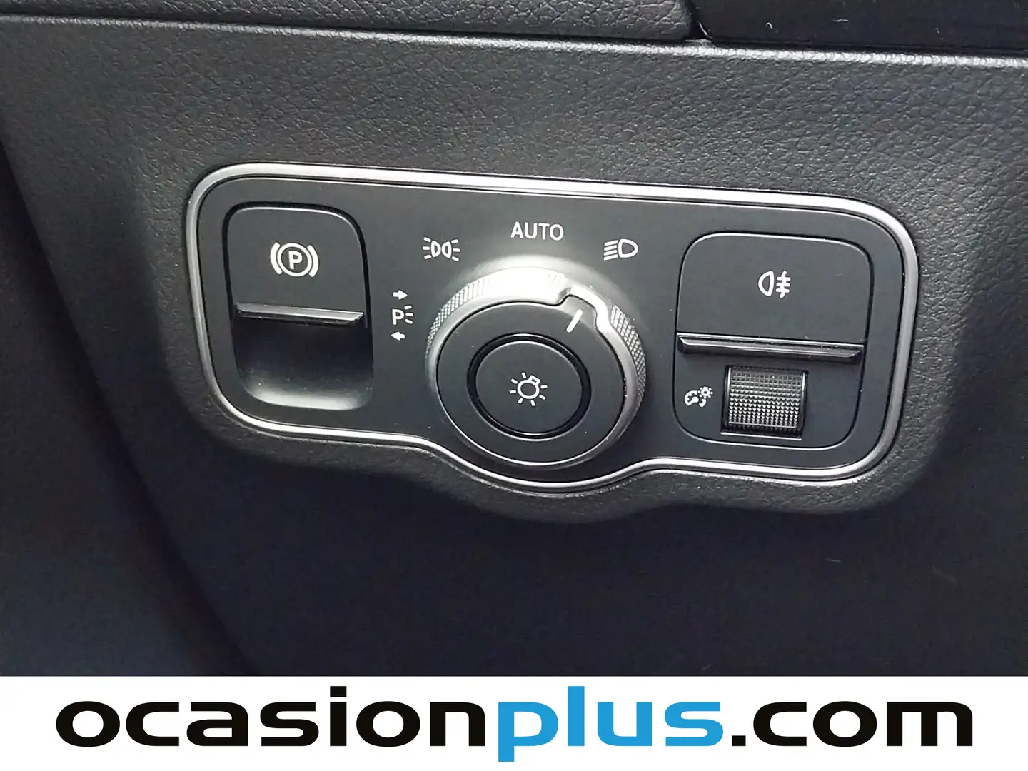 Foto Mercedes GLA Mercedes-Benz GLA 200 D (150 CV) Pack AMG