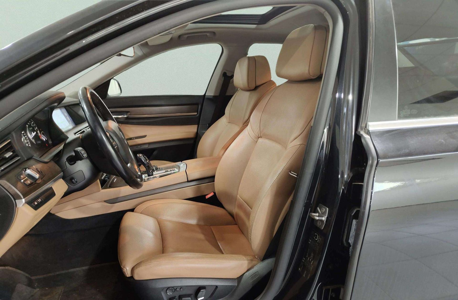 BMW Serie 7 750Li - foto 14