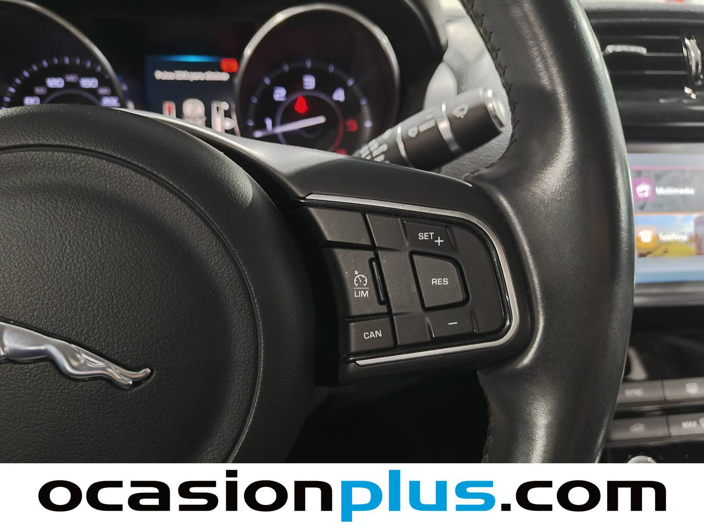 Foto Jaguar XE Jaguar XE 2.0 Diesel XE-Pure RWD (180 CV)