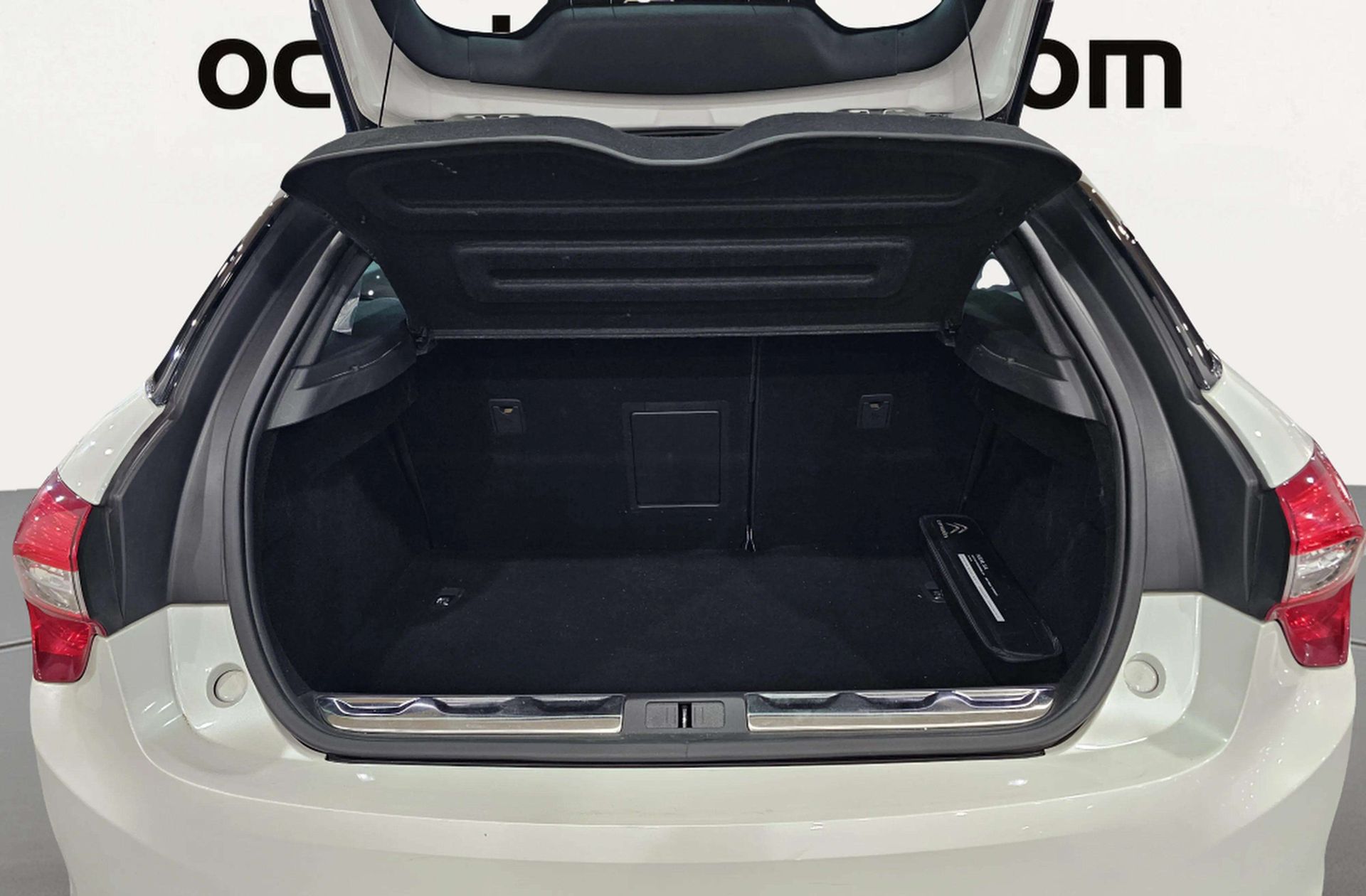 DS DS 5 BlueHDi 120 Style - foto 18