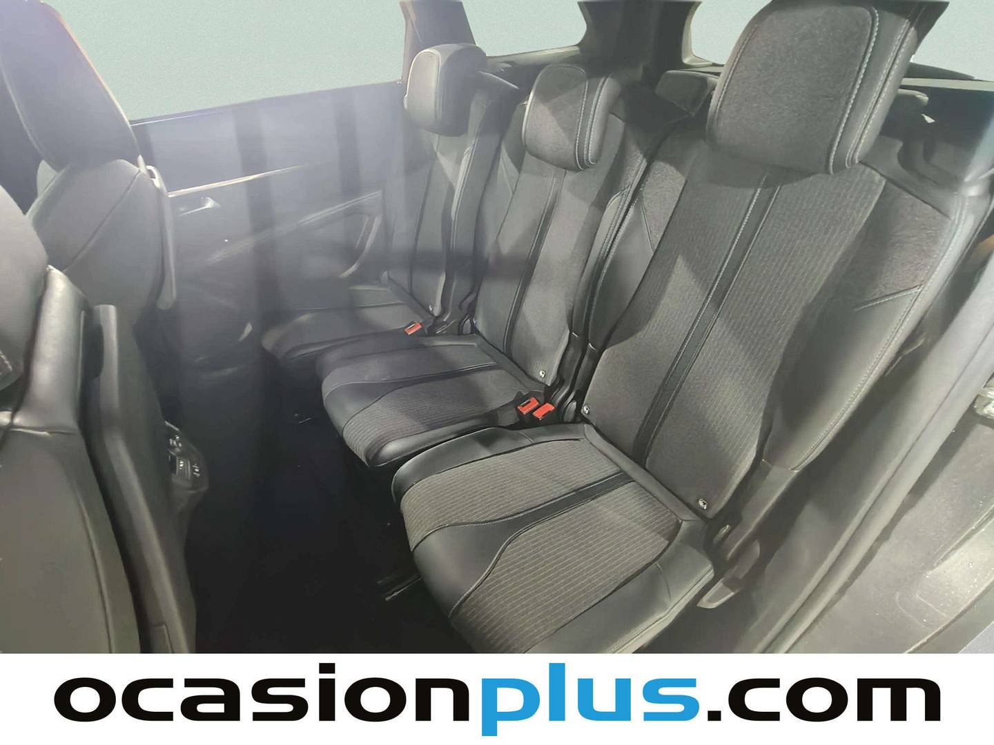 Foto Peugeot 5008 Peugeot 5008 PureTech 130 S&S Allure Pack EAT8 (130 CV) 7 Plazas