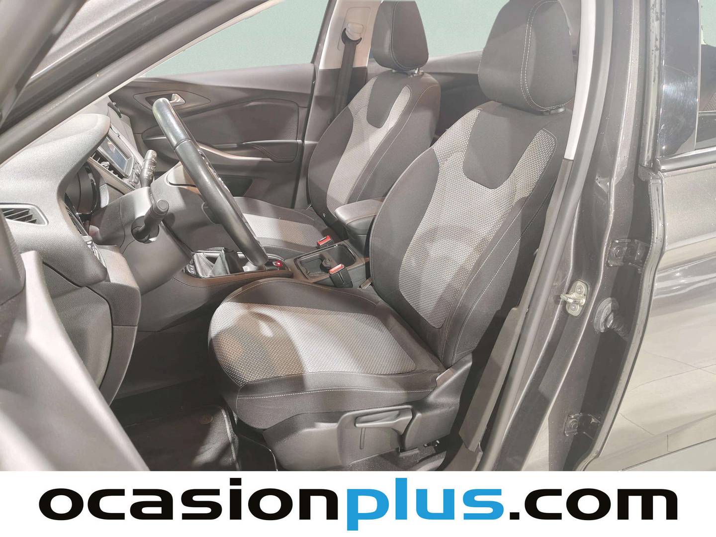 Foto asientos delanteros Opel Grandland X Opel Grandland X 1.2 Turbo S&S Selective (130 CV)