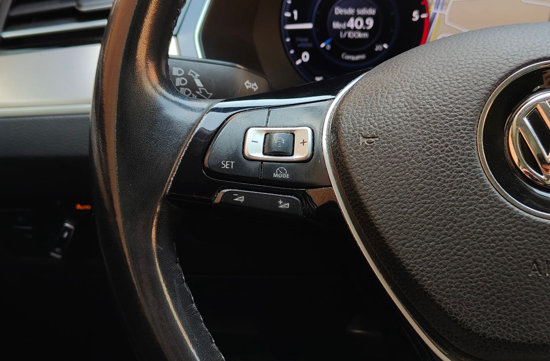 Volkswagen Passat Sport 2.0 TDI BMT - foto 33