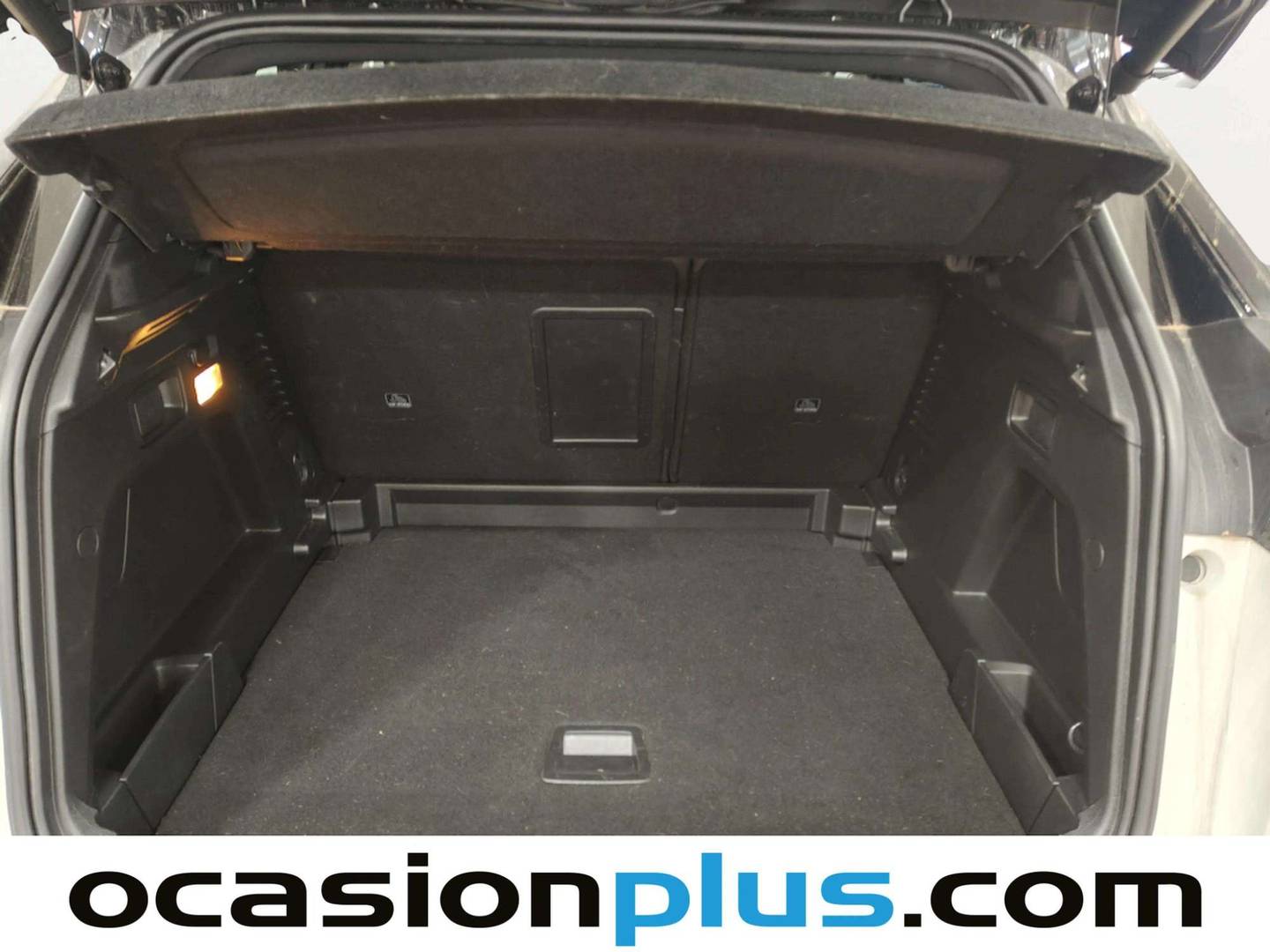 Fotos maletero Peugeot 3008 Peugeot 3008 BlueHDi 130 S&S GT Pack EAT8 (130 CV)