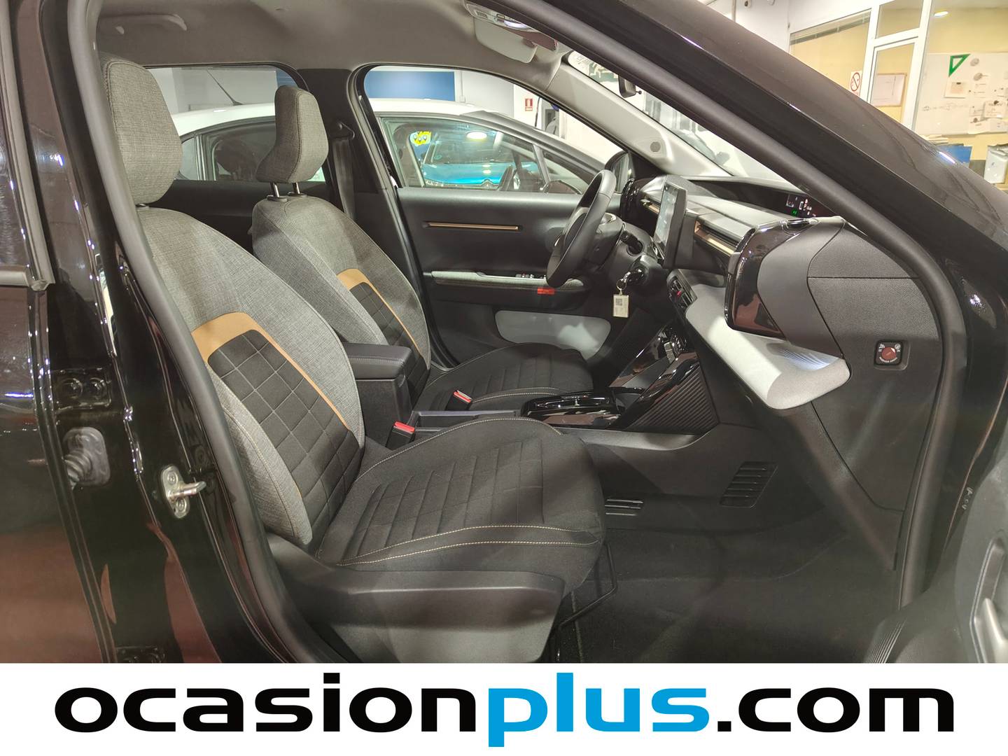 Citroën C3 Aircross Citroën C3 Aircross Hybrid 145 Plus e-DCS6 (145 CV) km 0