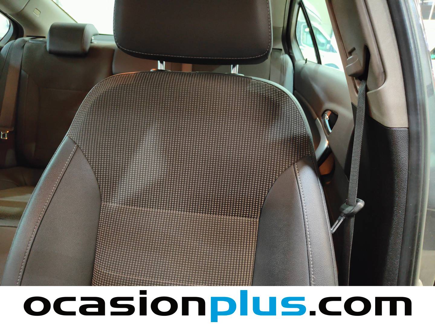 Opel Insignia Opel Insignia 1.8 16v Cosmo (140 CV) seminuevo