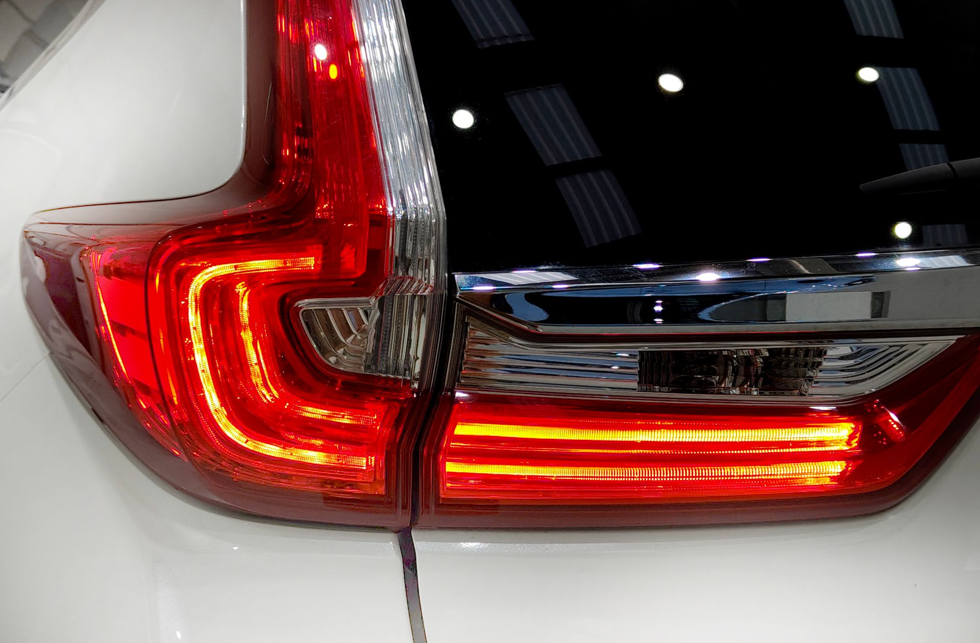 Honda CR-V 2.0 i-MMD HEV Elegance 4x2 - foto 19