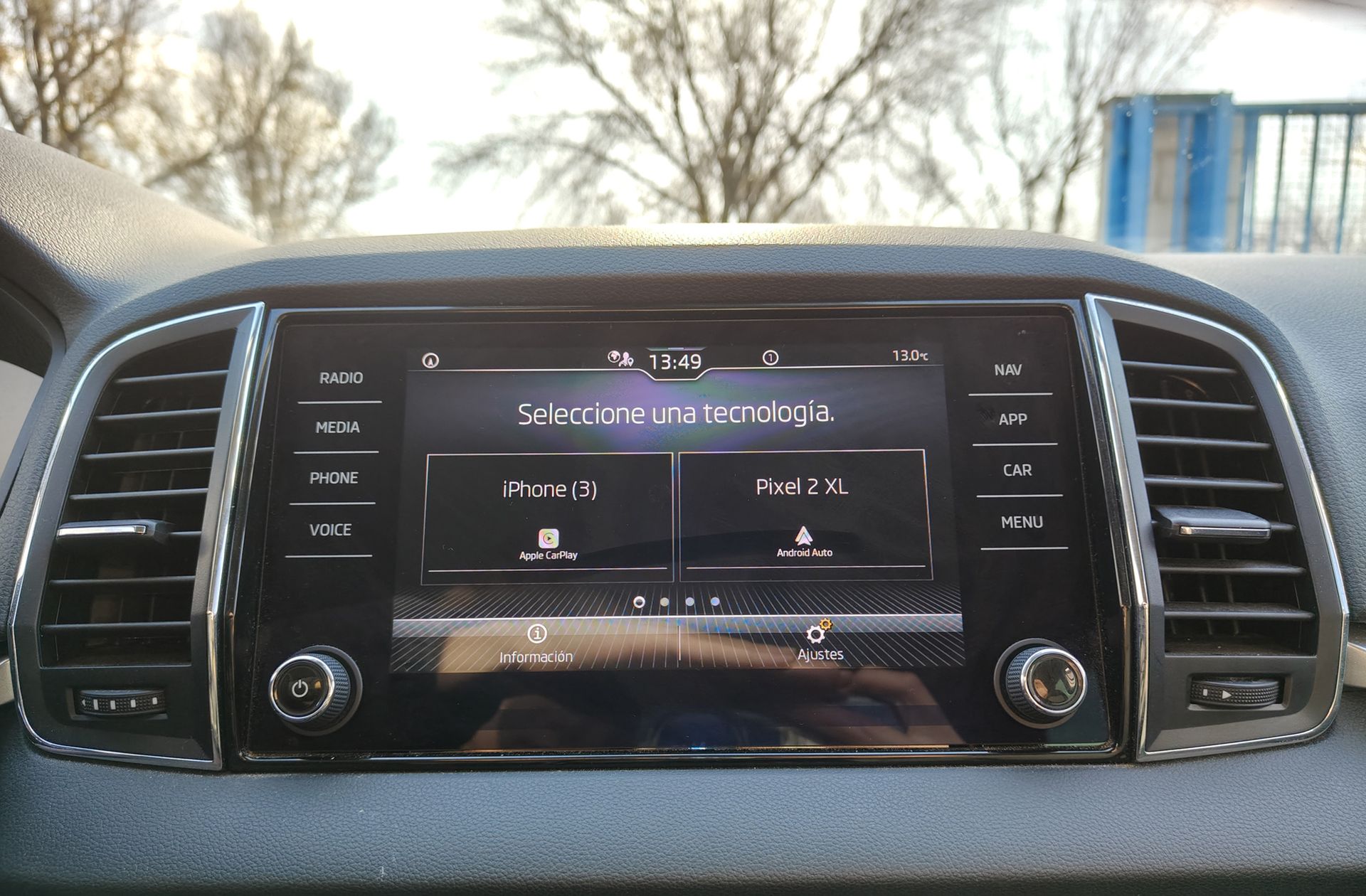Škoda Karoq 2.0 TDI Selection - foto 7