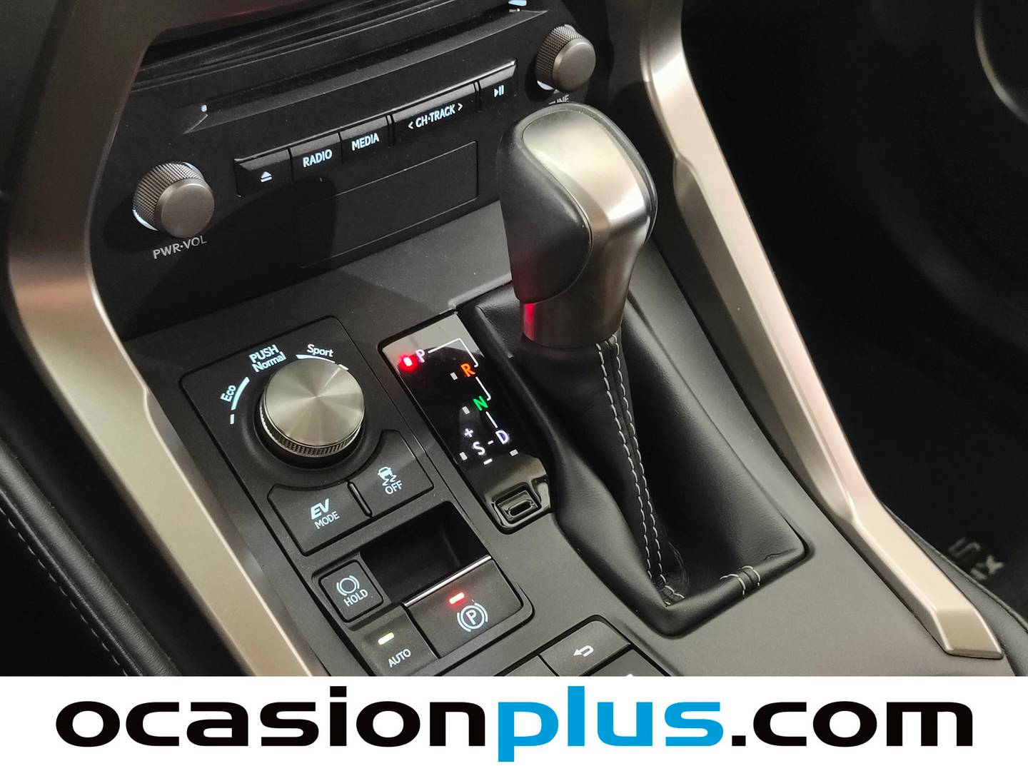 Lexus NX Lexus NX 300h Executive Navigation 4WD (197 CV) de segunda mano