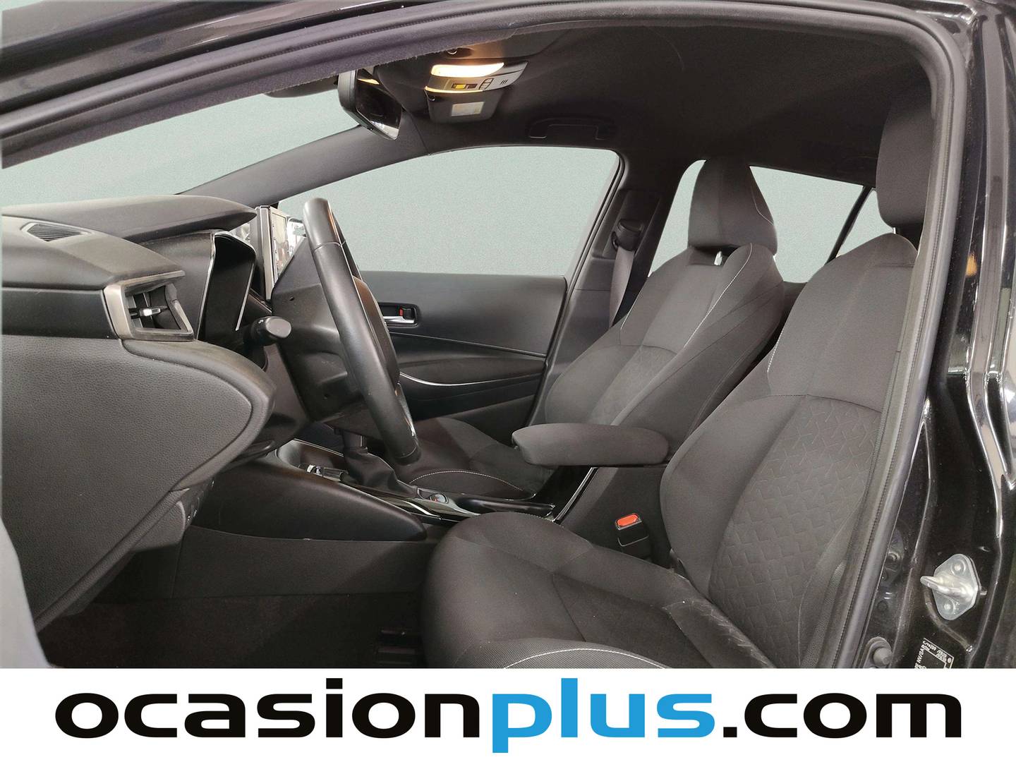 Foto asientos delanteros Toyota Corolla Toyota Corolla 125H Active Tech E-CVT (122 CV)