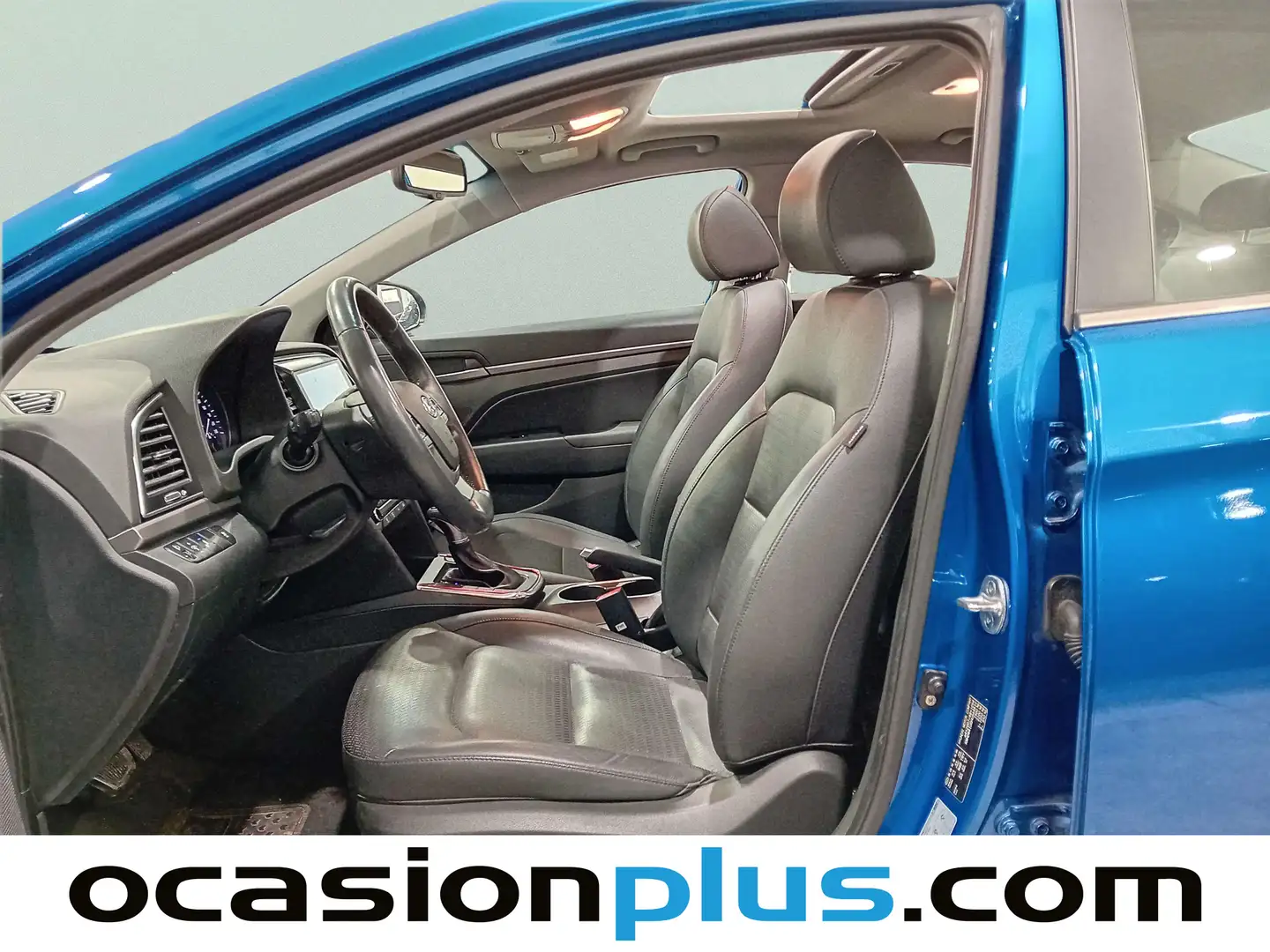 Foto Hyundai Elantra Hyundai Elantra 1.6 CRDi BlueDrive Style DCT (136 CV)