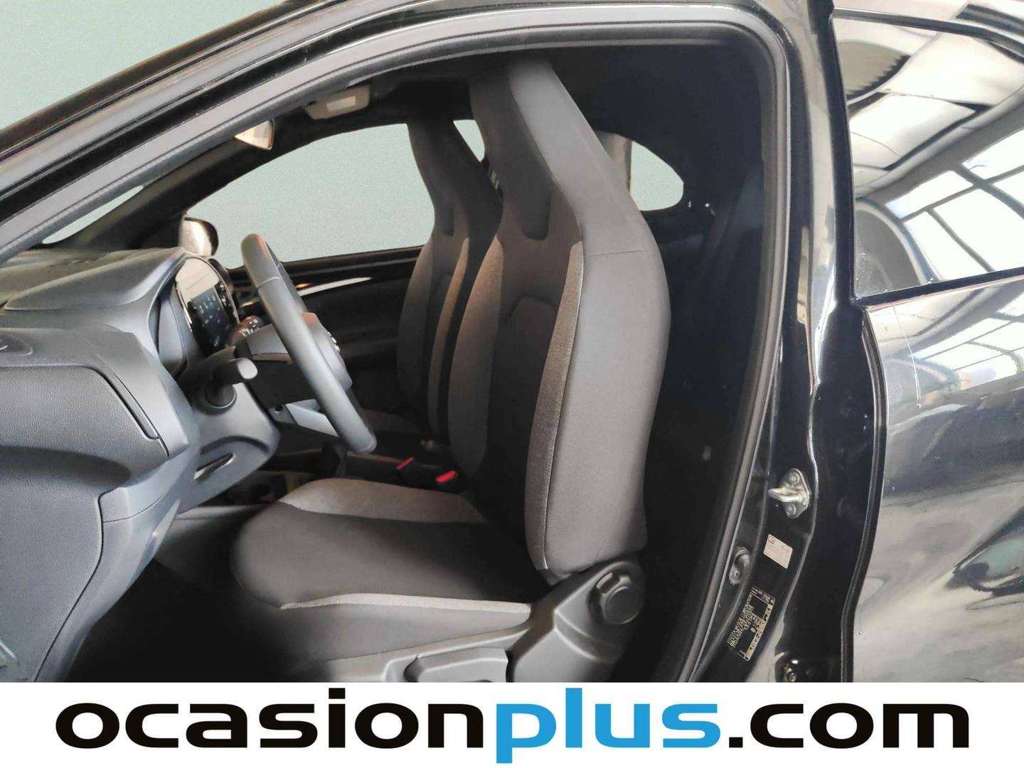 Foto asientos delanteros Toyota Aygo X Cross Toyota Aygo X Cross 1.0 VVT-I Play (72 CV)