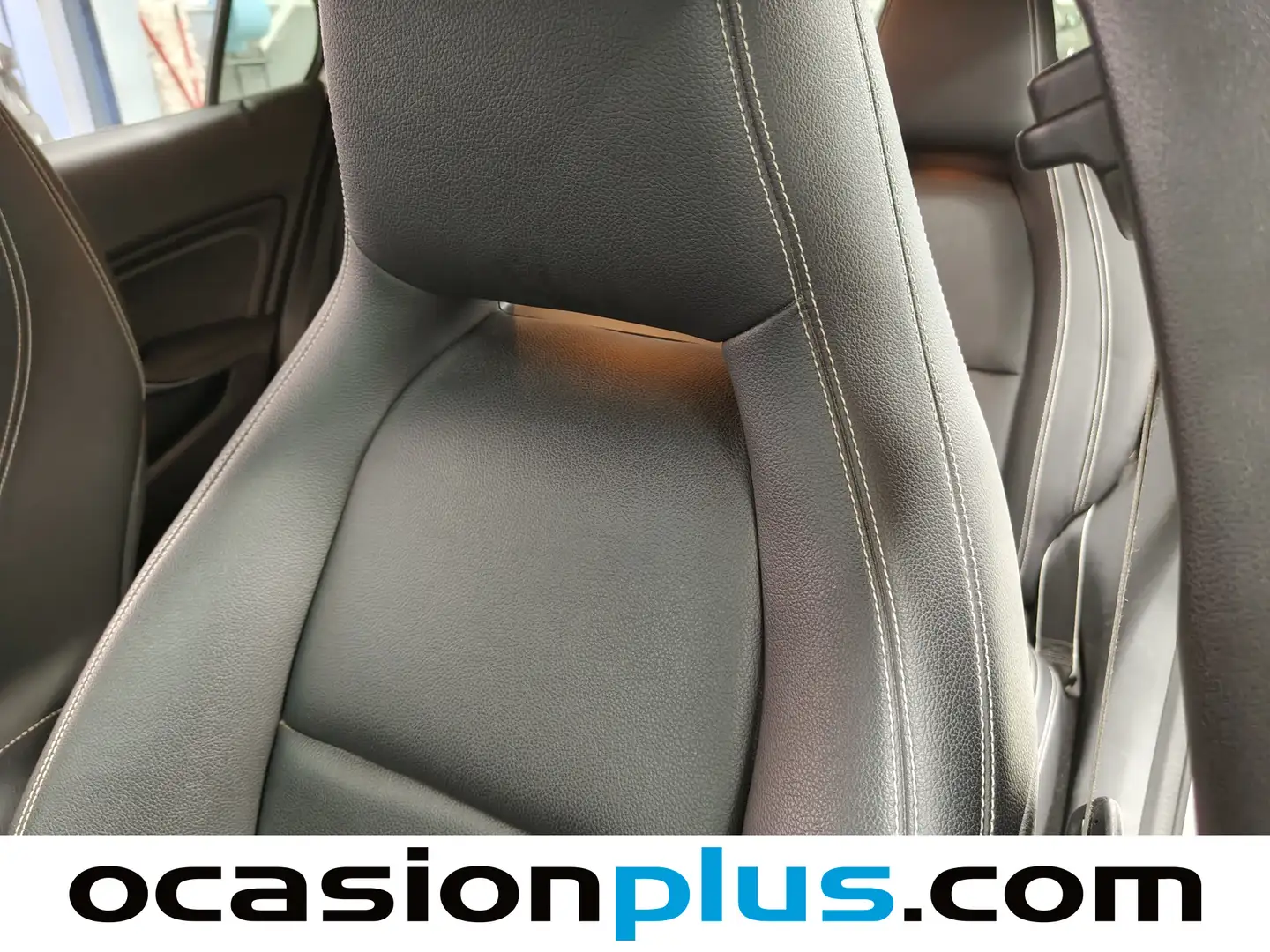 Foto Mercedes GLA Mercedes-Benz GLA 180 (122 CV) PACK AMG