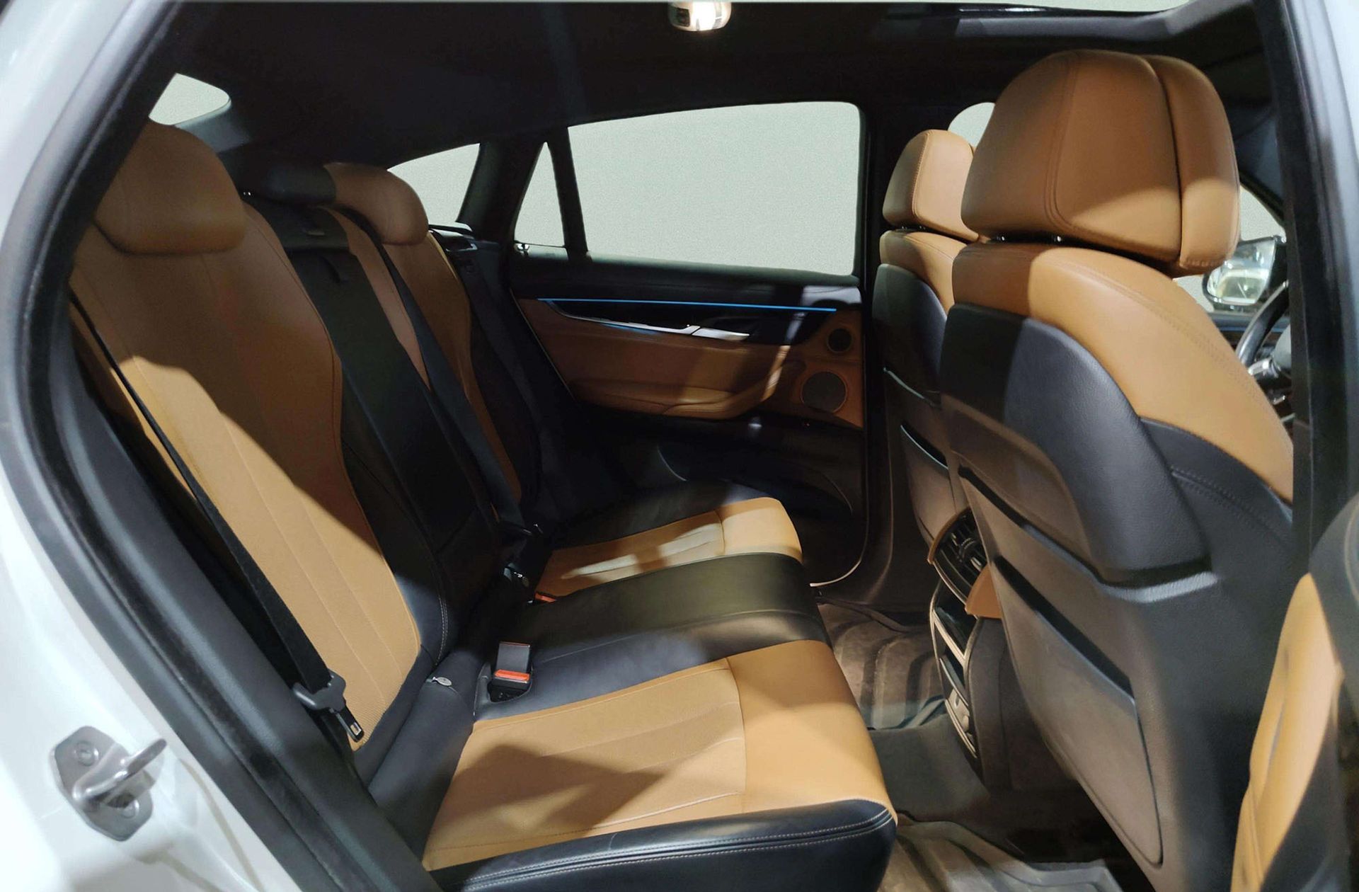 BMW X6 M50d - foto 22