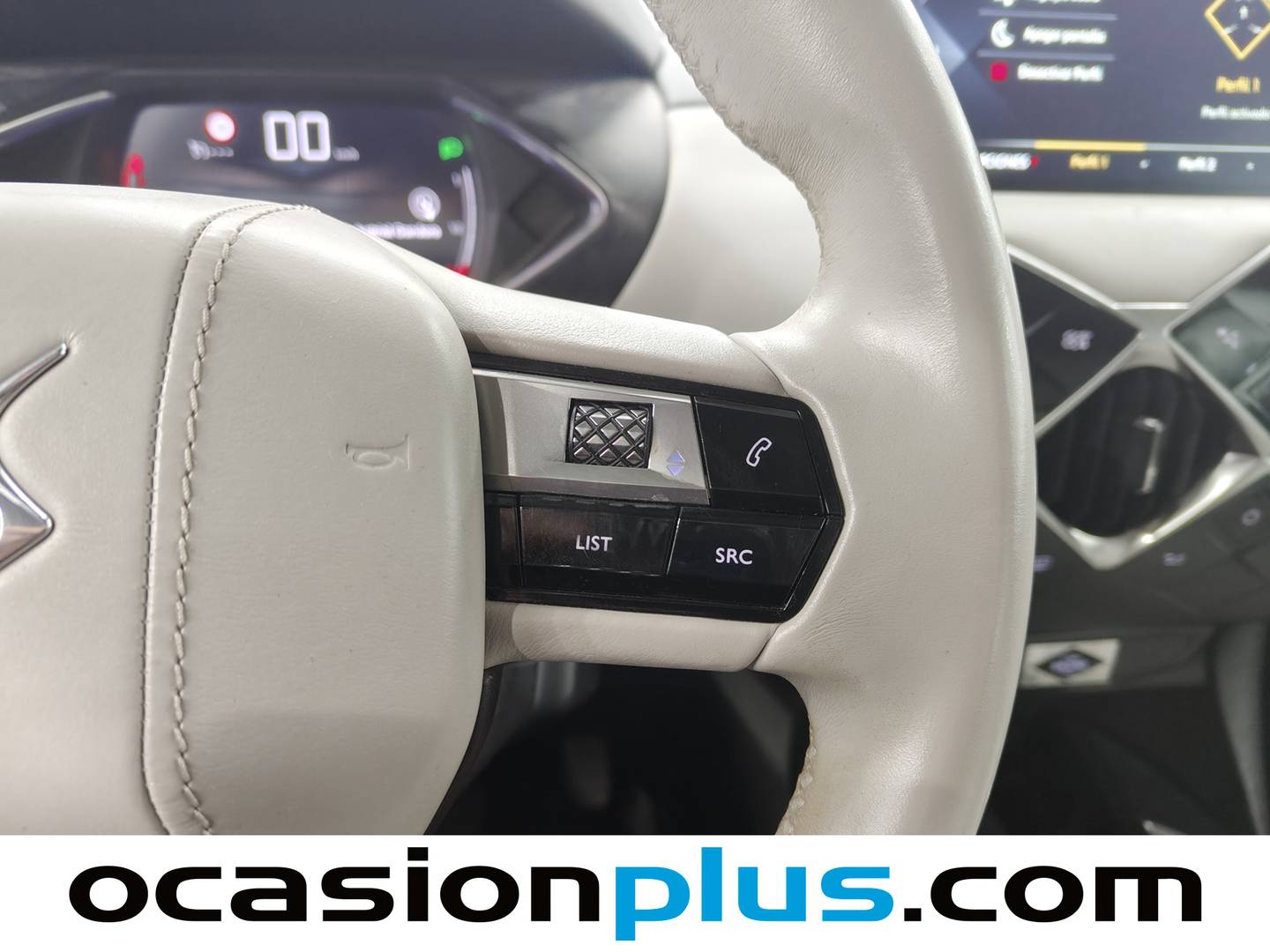 Foto DS DS 3 Crossback DS DS3 Crossback BlueHDi 110 So Chic  (110 CV)