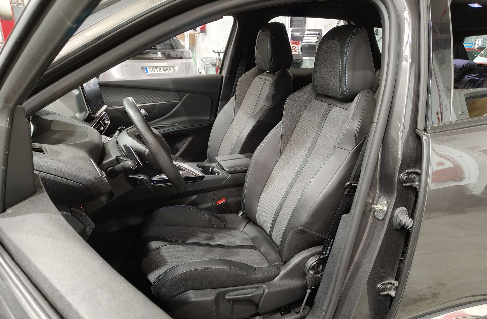 Peugeot 3008 136 Allure Pack eDCS6 - foto 11
