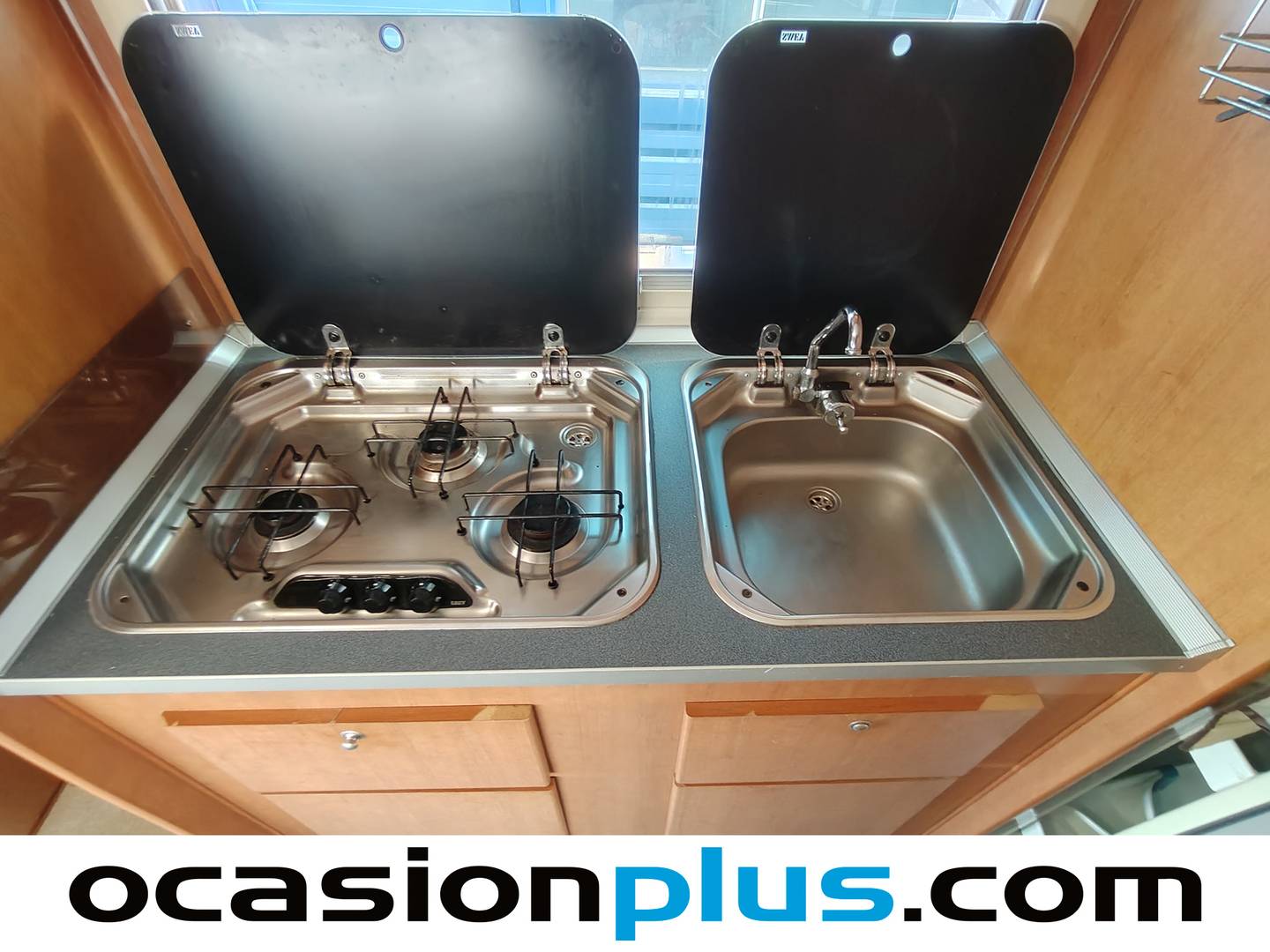 Foto Benimar ANTHUS Benimar ANTHUS 2.3 Diesel 5000 LF (110 CV) 4 Plazas