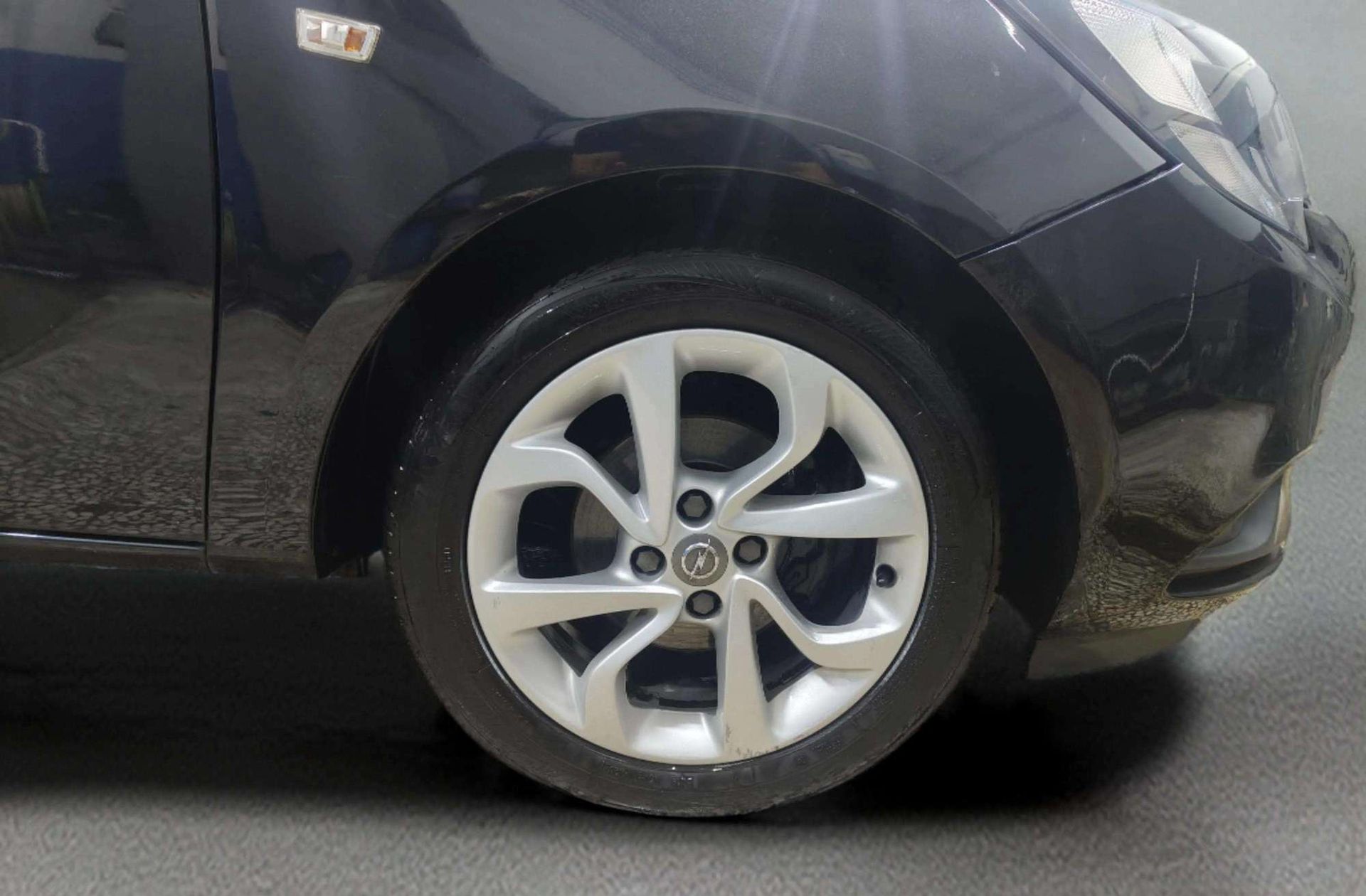 Opel Corsa 1.4 Selective - foto 29