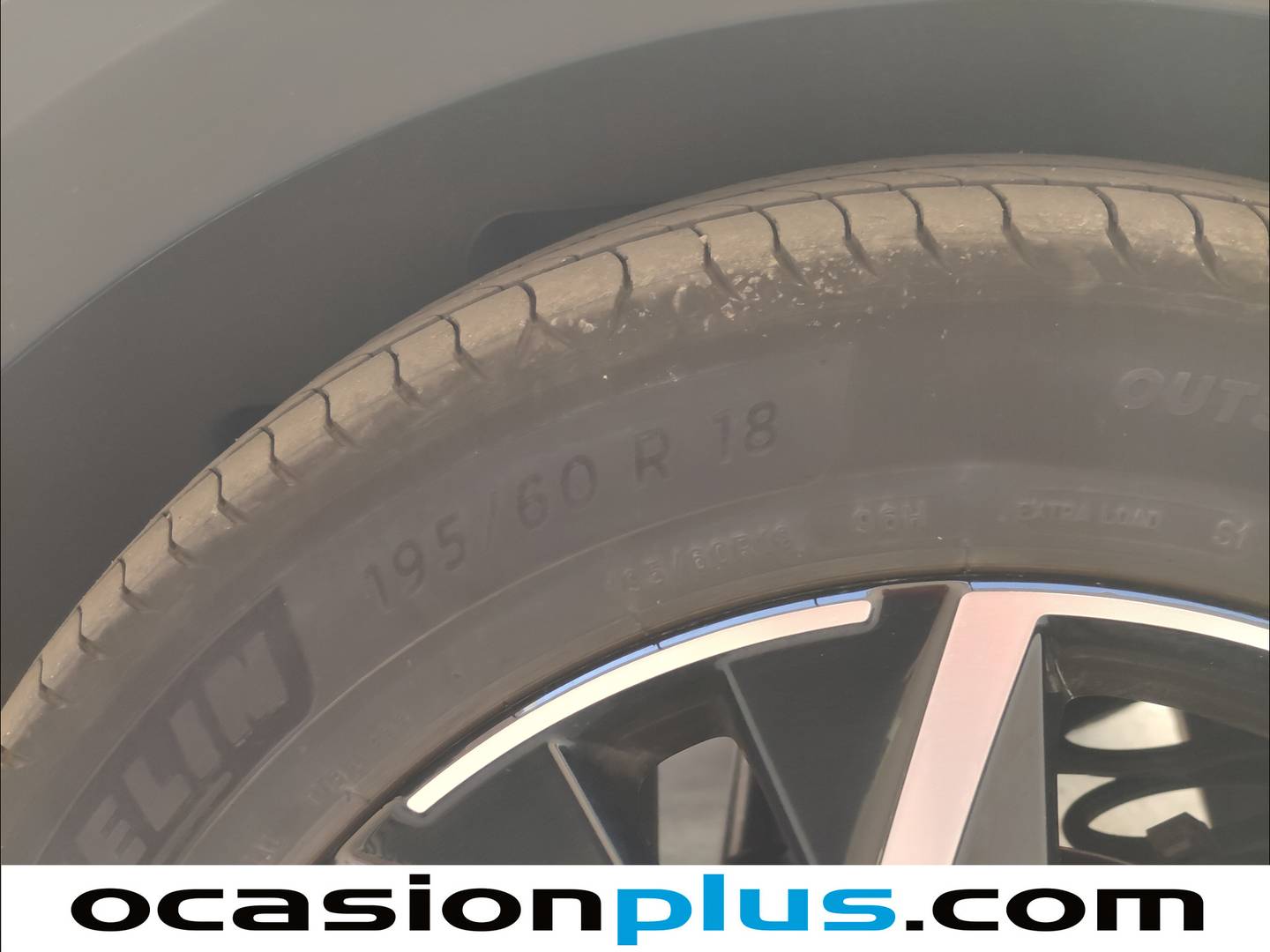 Foto Citroën ë-C4 Citroen ë-C4 eléctrico 50kWh Shine (136 CV)