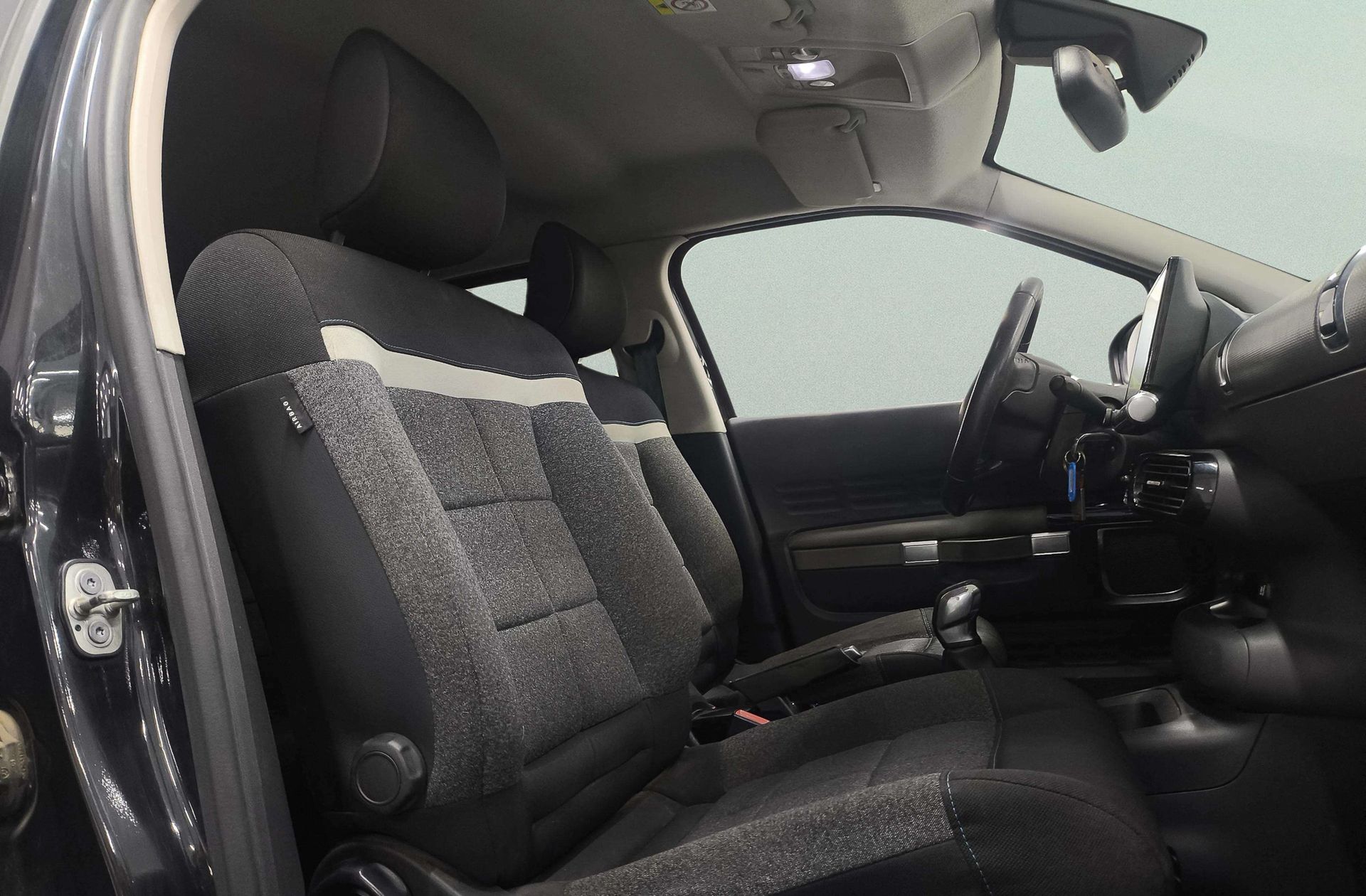 Citroën C4 Cactus BlueHDi 100 Shine - foto 18