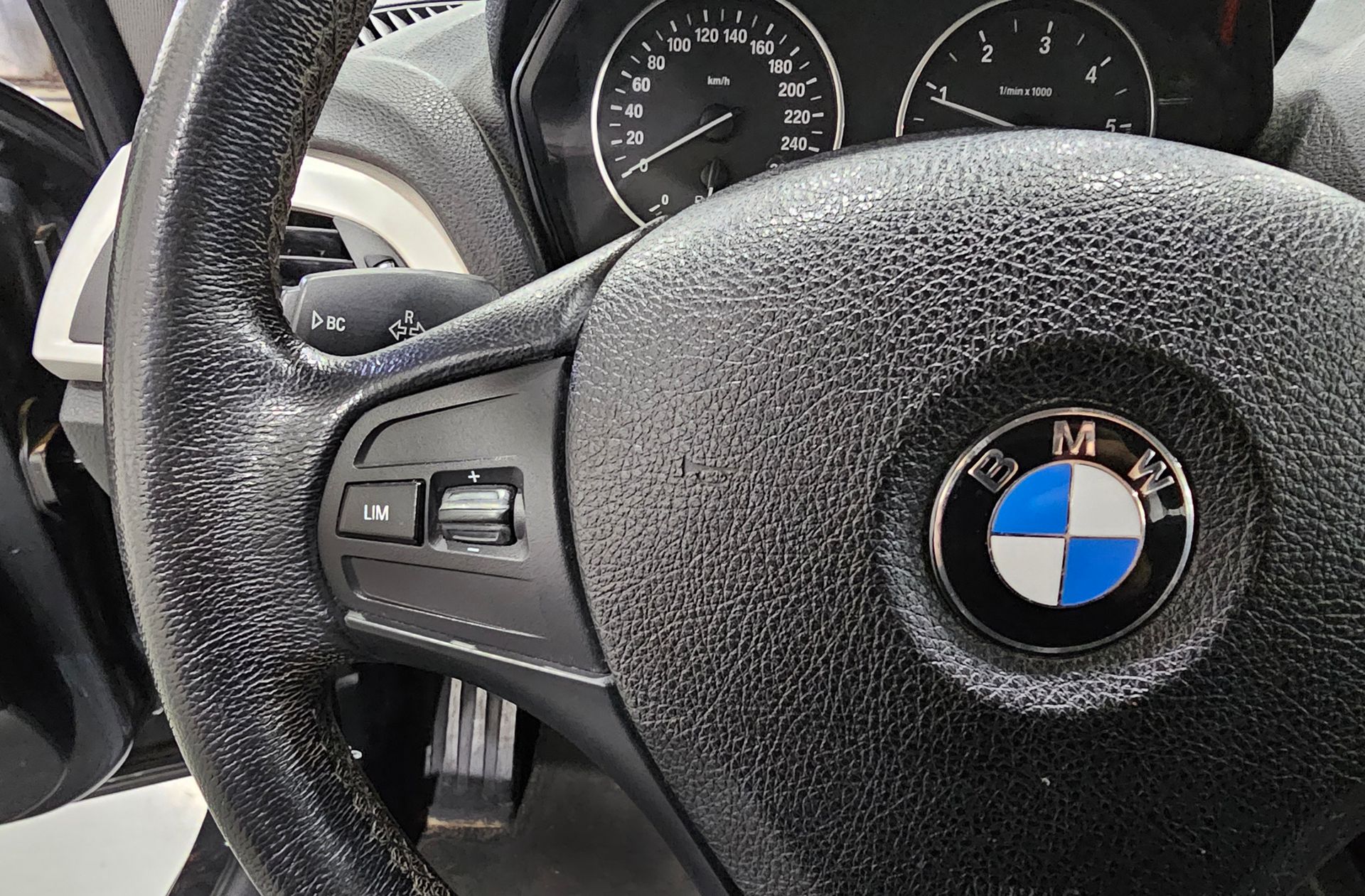 BMW Serie 1 116d - foto 23