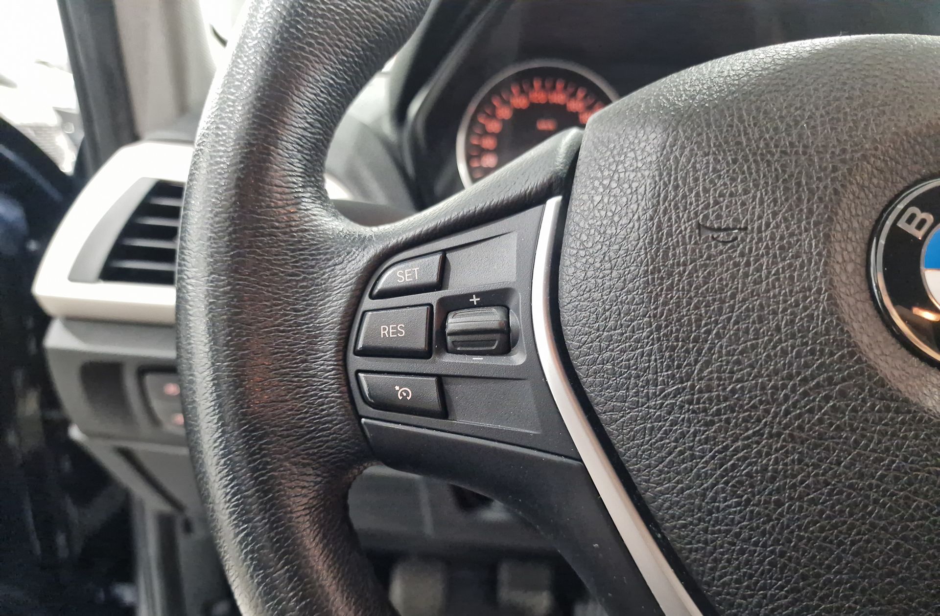 BMW Serie 1 116d Efficient Dynamics - foto 21