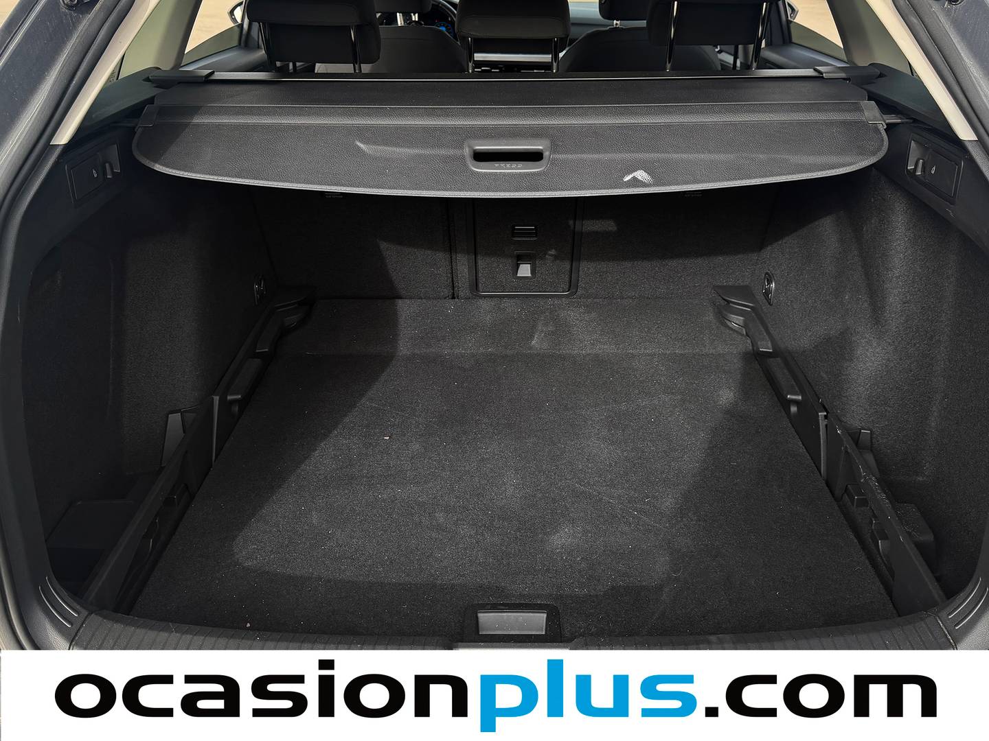 Fotos maletero Volkswagen Golf Volkswagen Golf Variant Life 2.0 TDI (115 CV)