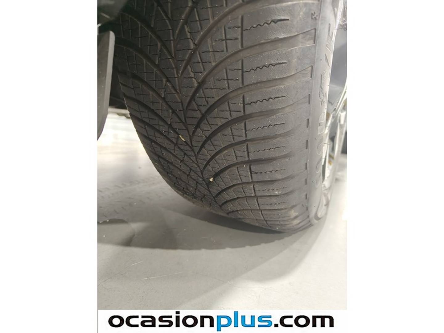 Foto Citroën C5 Aircross Citroen C5 Aircross PureTech 130 S&S Shine Pack EAT8 (131 CV)