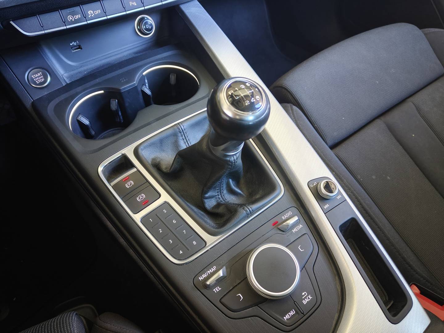 Foto Audi A4 Audi A4 S line edition 2.0 TDI  (150 CV)