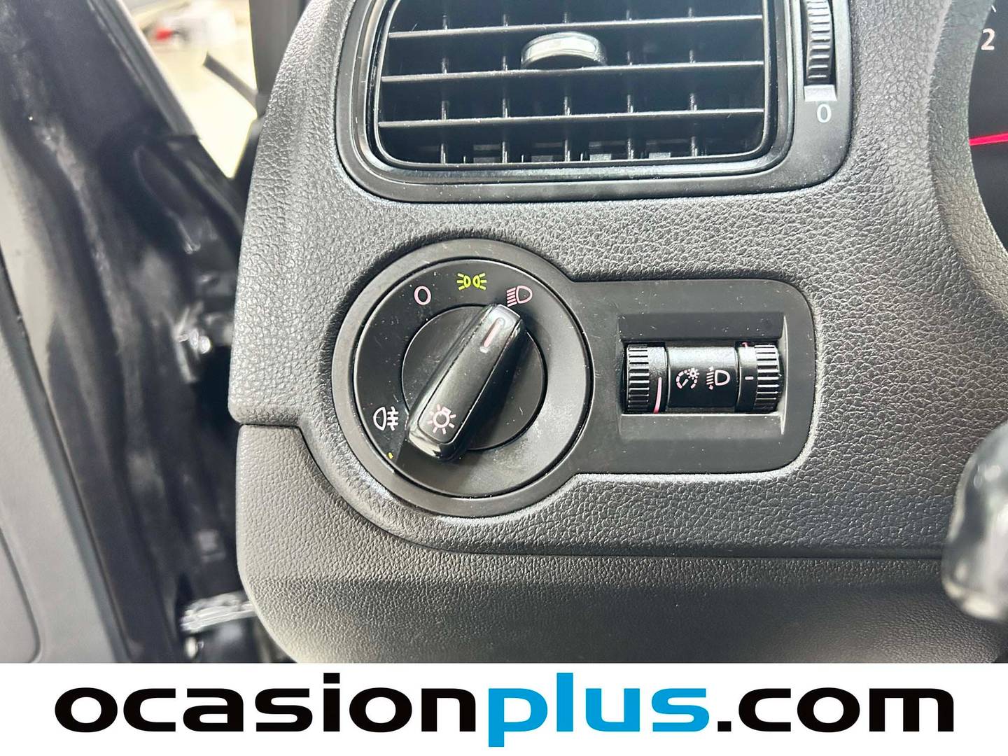 Foto Volkswagen Polo Volkswagen Polo Advance 1.6 TDI (75 CV)