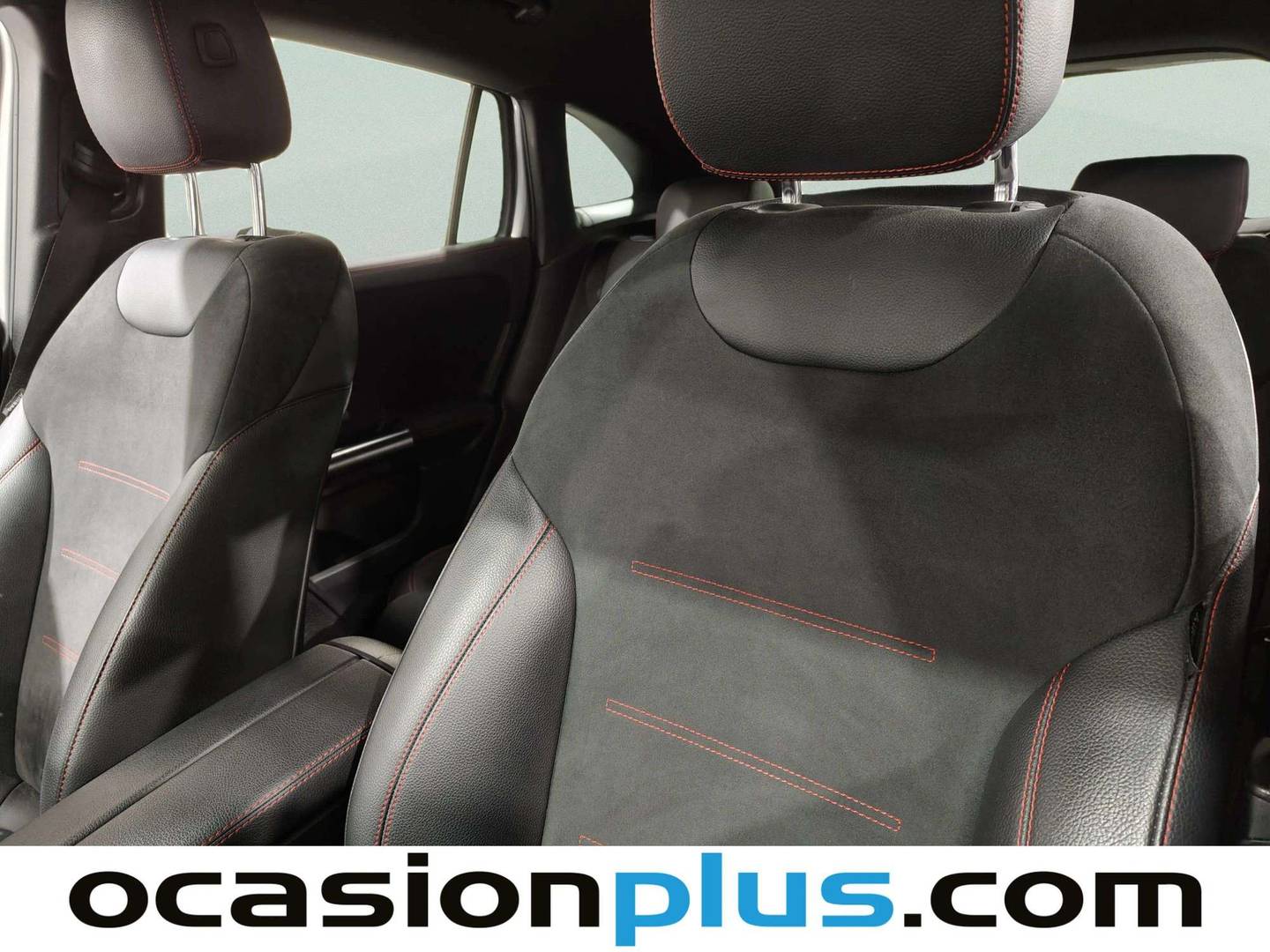 Foto Mercedes GLA Mercedes-Benz GLA 180 (136 CV) Pack AMG