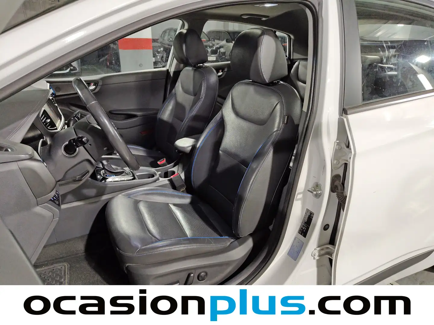 Foto Hyundai IONIQ Hyundai Ioniq 1.6 GDI HEV Style DCT (141 CV)